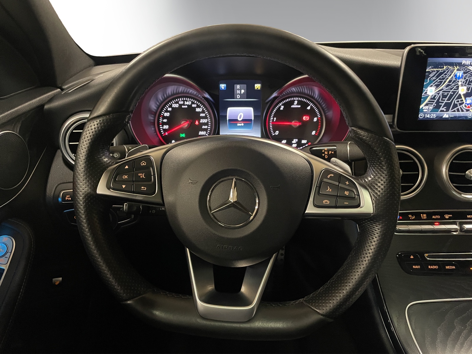 MERCEDES-BENZ C 250 d Swiss Star AMG 4M-image-12