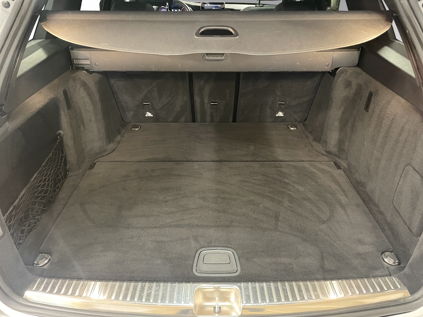 MERCEDES-BENZ C 250 d Swiss Star AMG 4M-image-10