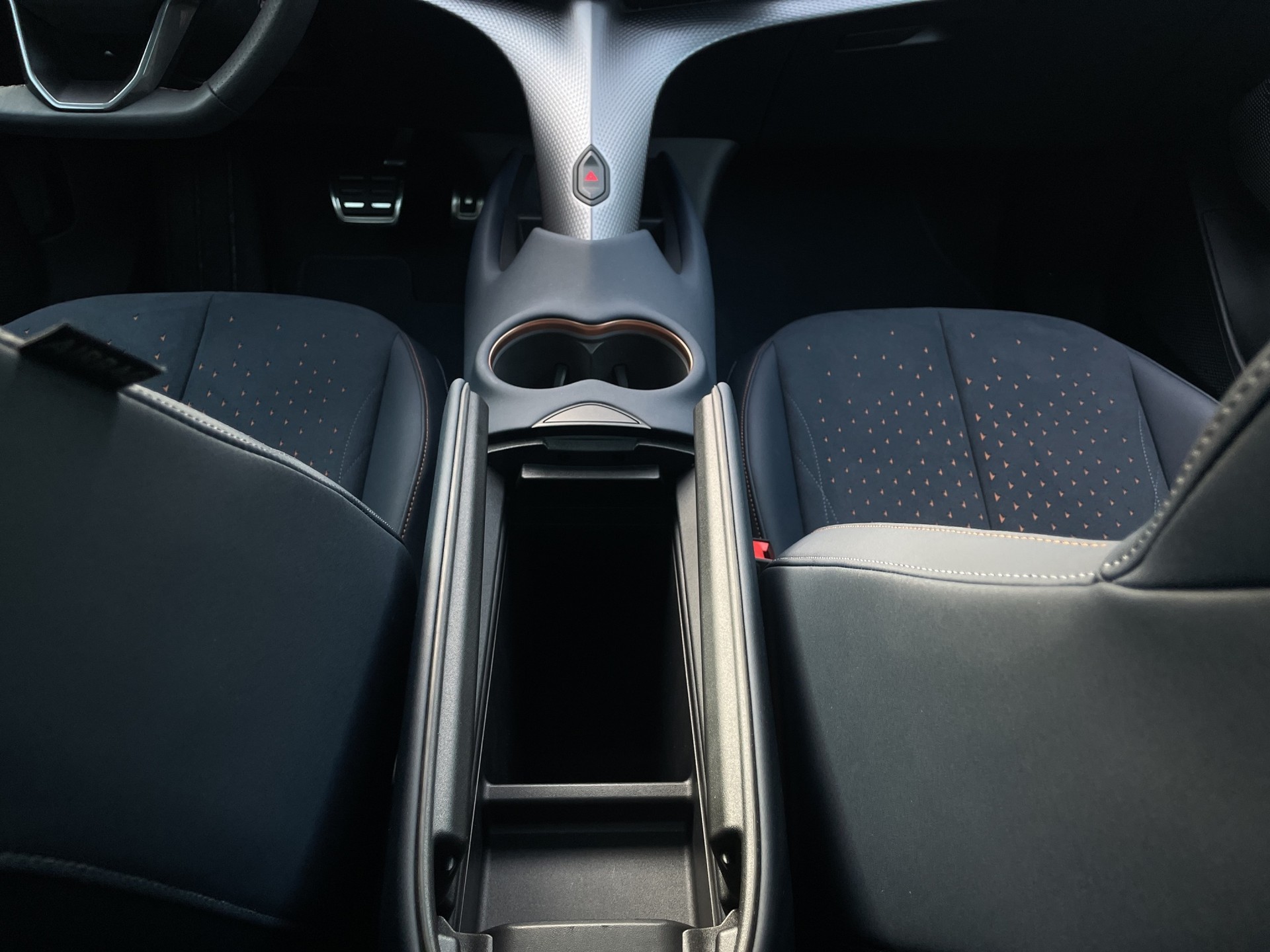 CUPRA Tavascan Type 9 77 kWh Adrenaline-image-14