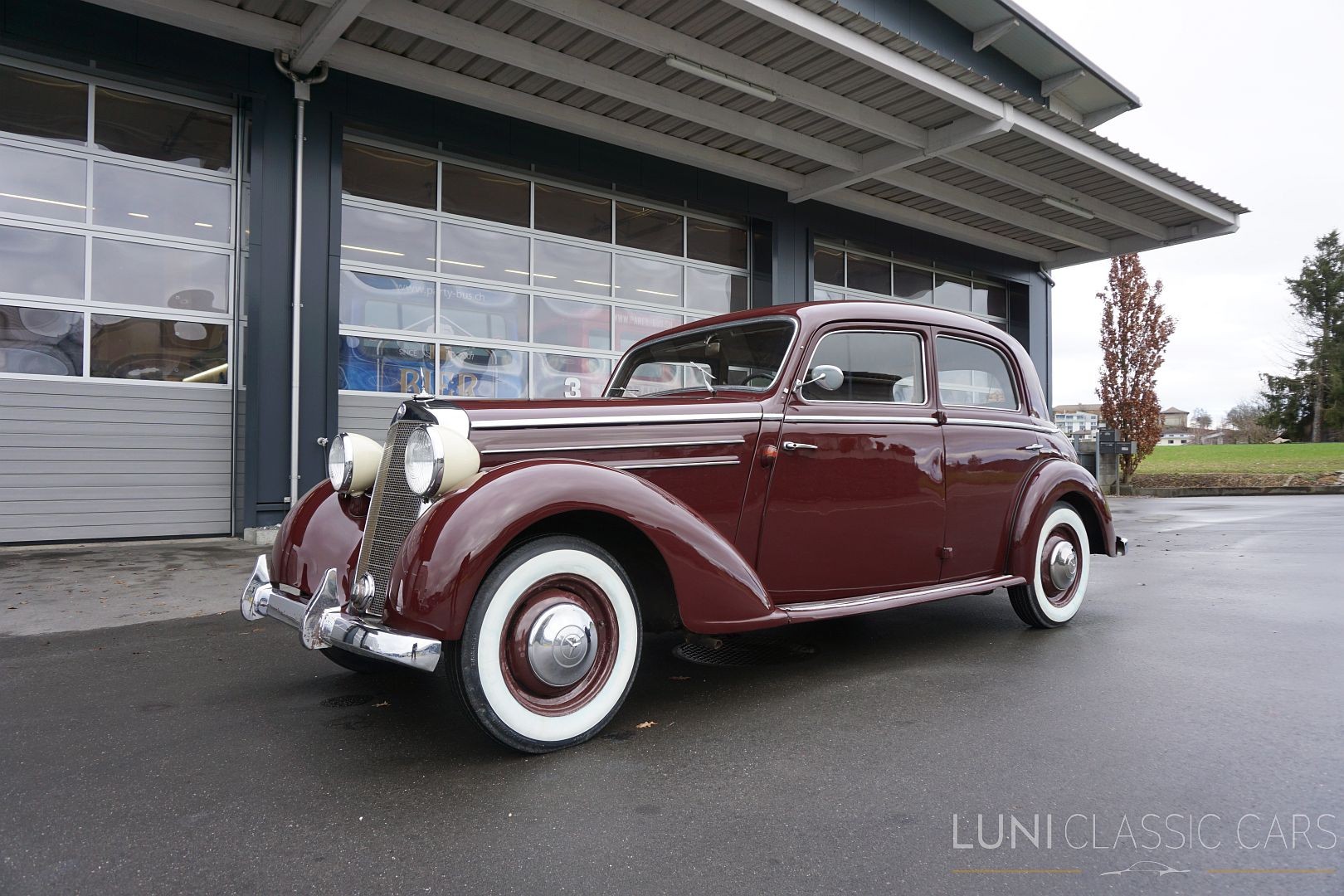 MERCEDES-BENZ 170 S-showroom-element-1