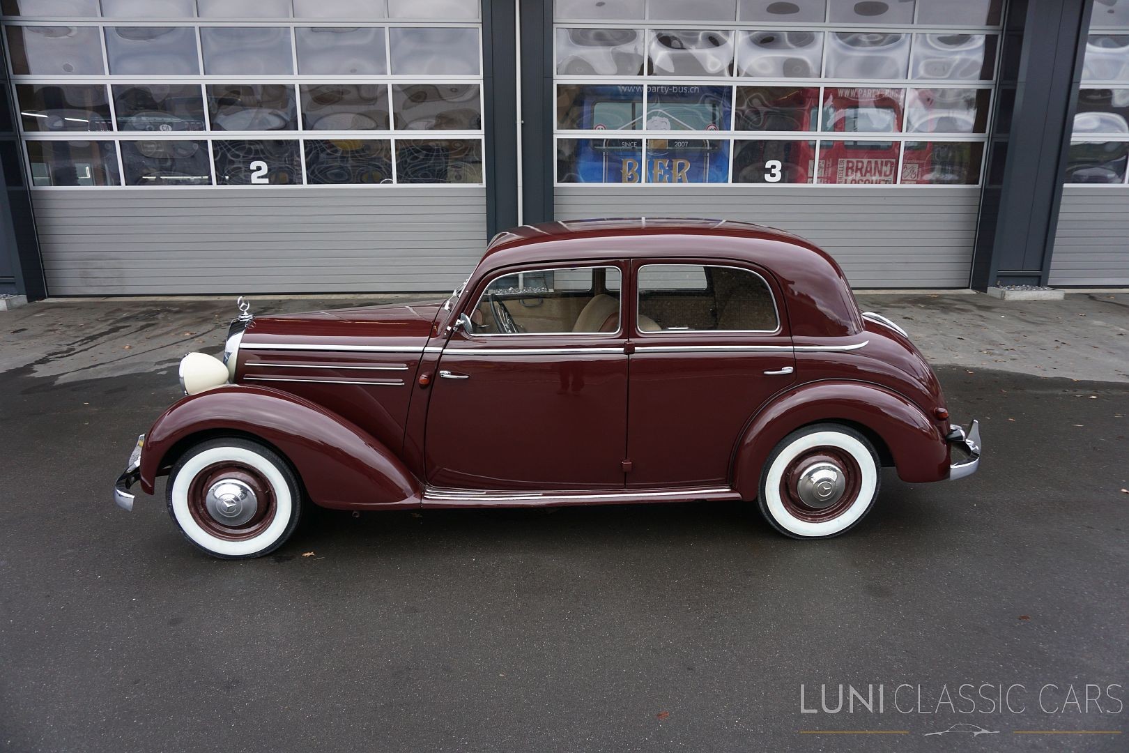 MERCEDES-BENZ 170 S-showroom-element-2