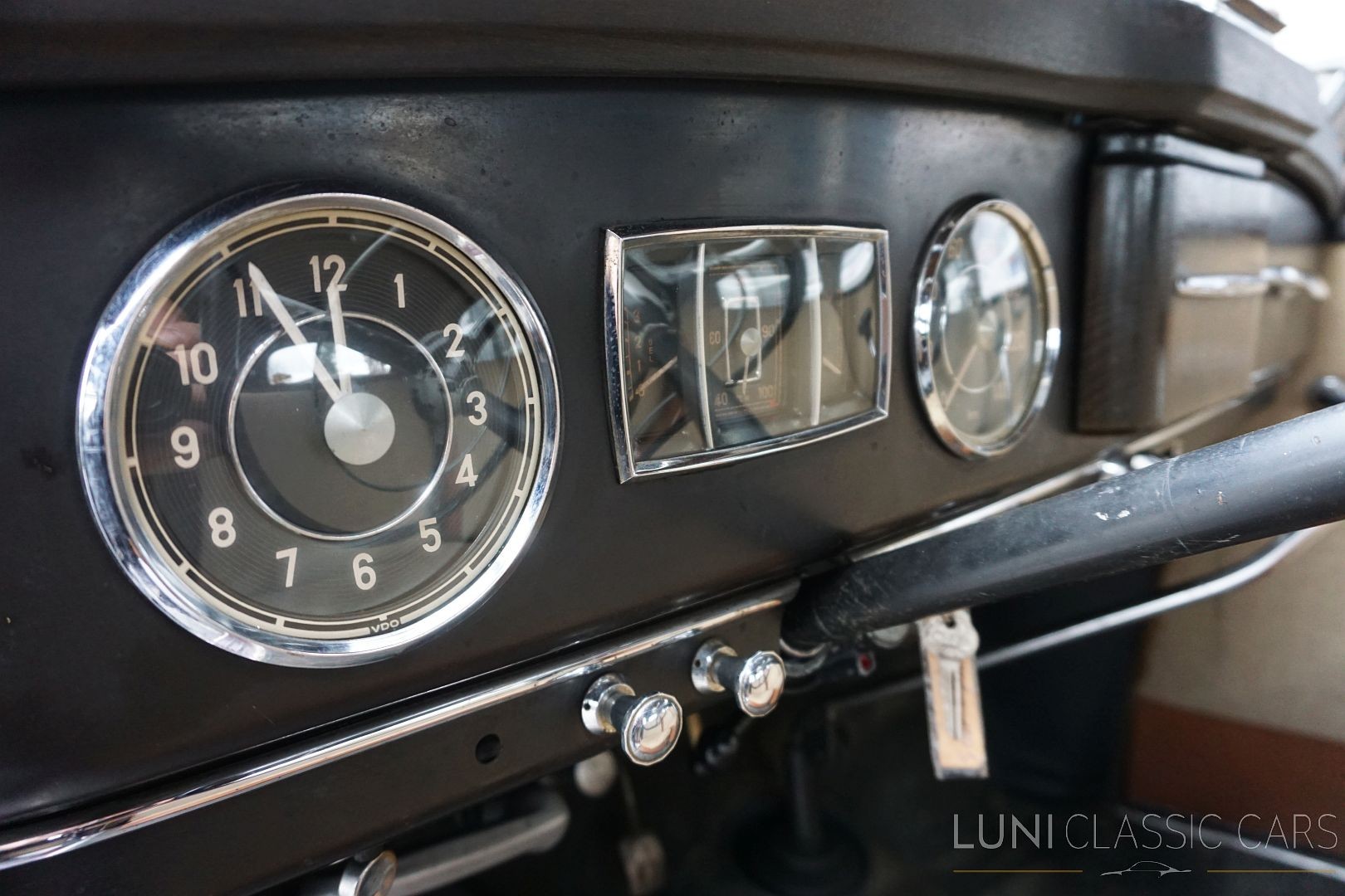 MERCEDES-BENZ 170 S-image-21