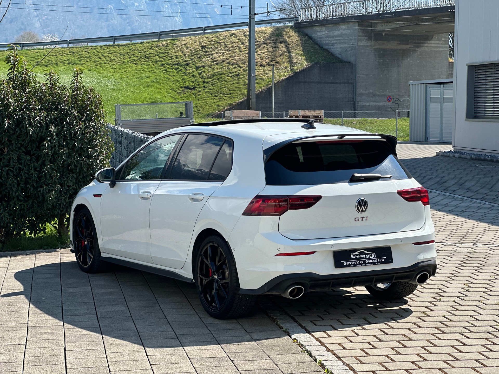 VW Golf 2.0 TSI GTI Clubsport DSG-image-3