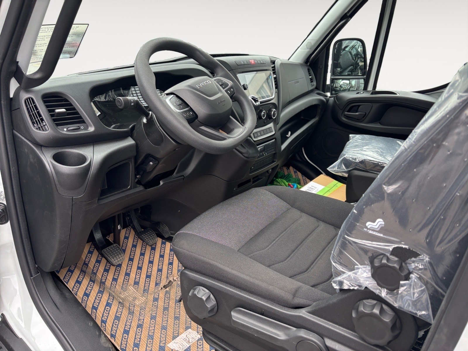 IVECO 70 C 18H-image-7