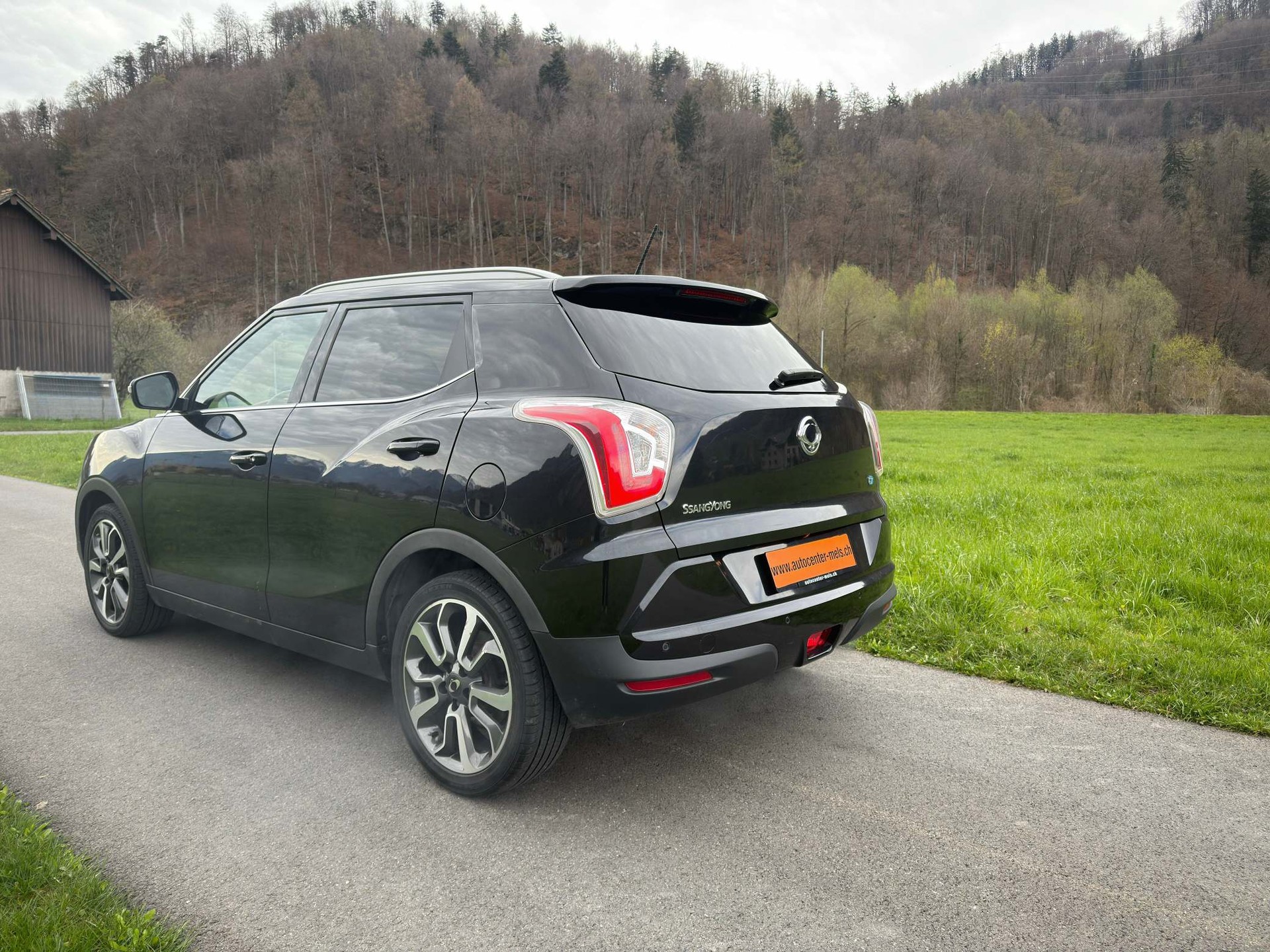 KGM-SsangYong Tivoli 1.6 e-XDi Red Rebel 4WD-image-4