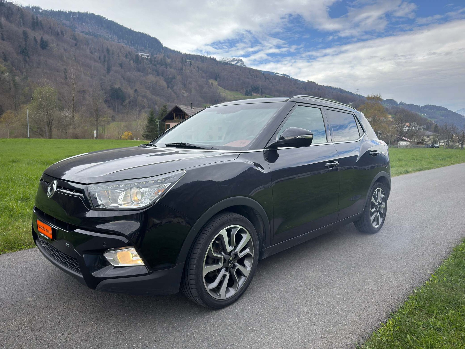 KGM-SsangYong Tivoli 1.6 e-XDi Red Rebel 4WD-image-3