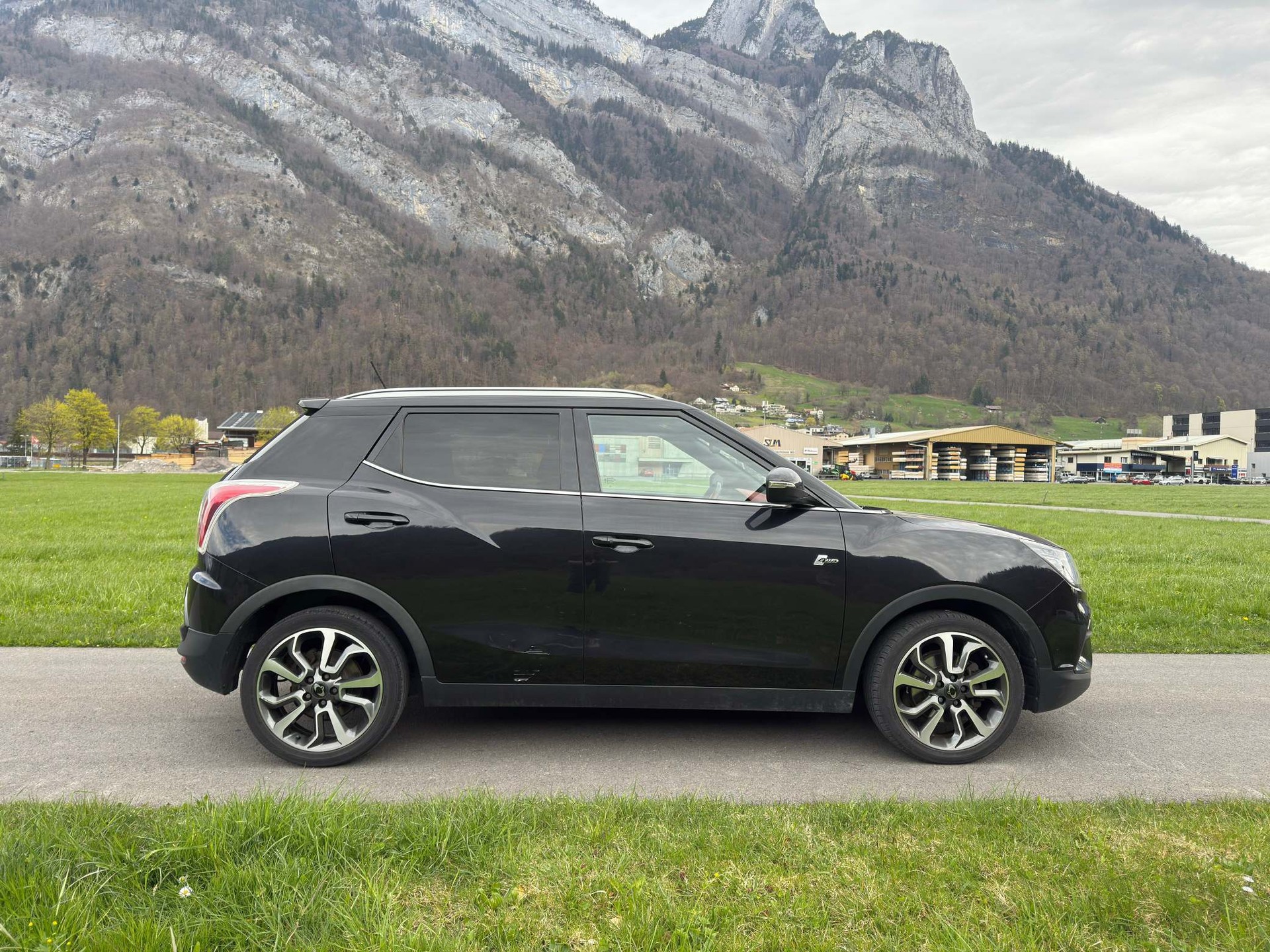 KGM-SsangYong Tivoli 1.6 e-XDi Red Rebel 4WD-image-7