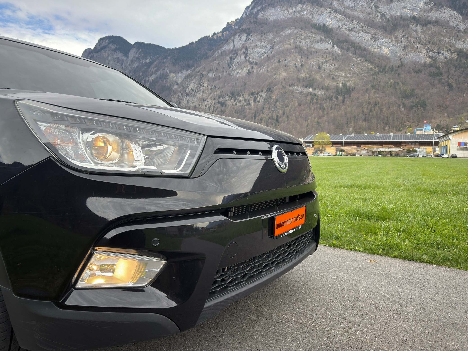 KGM-SsangYong Tivoli 1.6 e-XDi Red Rebel 4WD-image-1