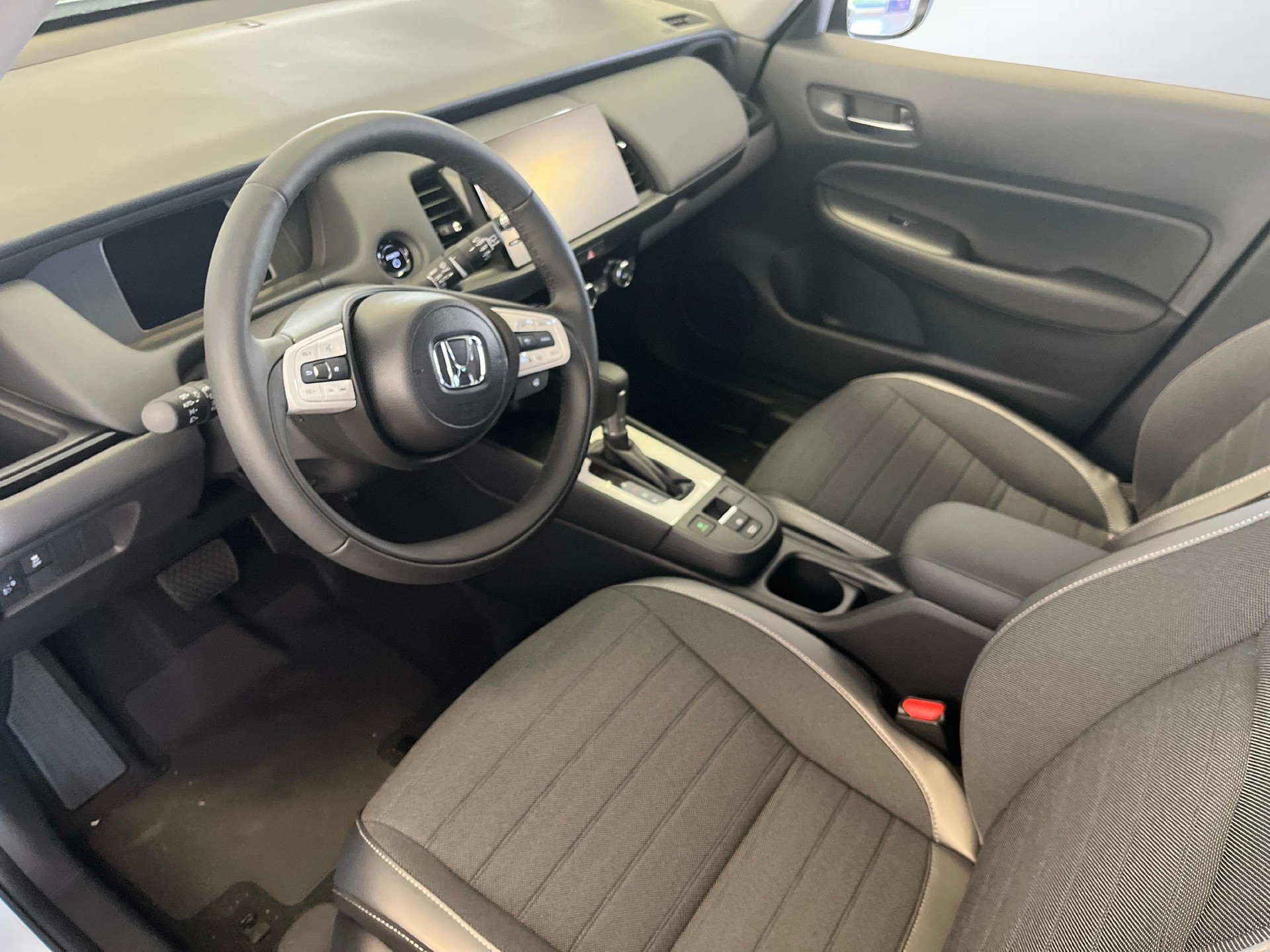 HONDA Jazz 1.5 i-MMD Crosstar Advance - mit Aktionsleasing 1.9% und 8 Jahren Garantie!-image-9