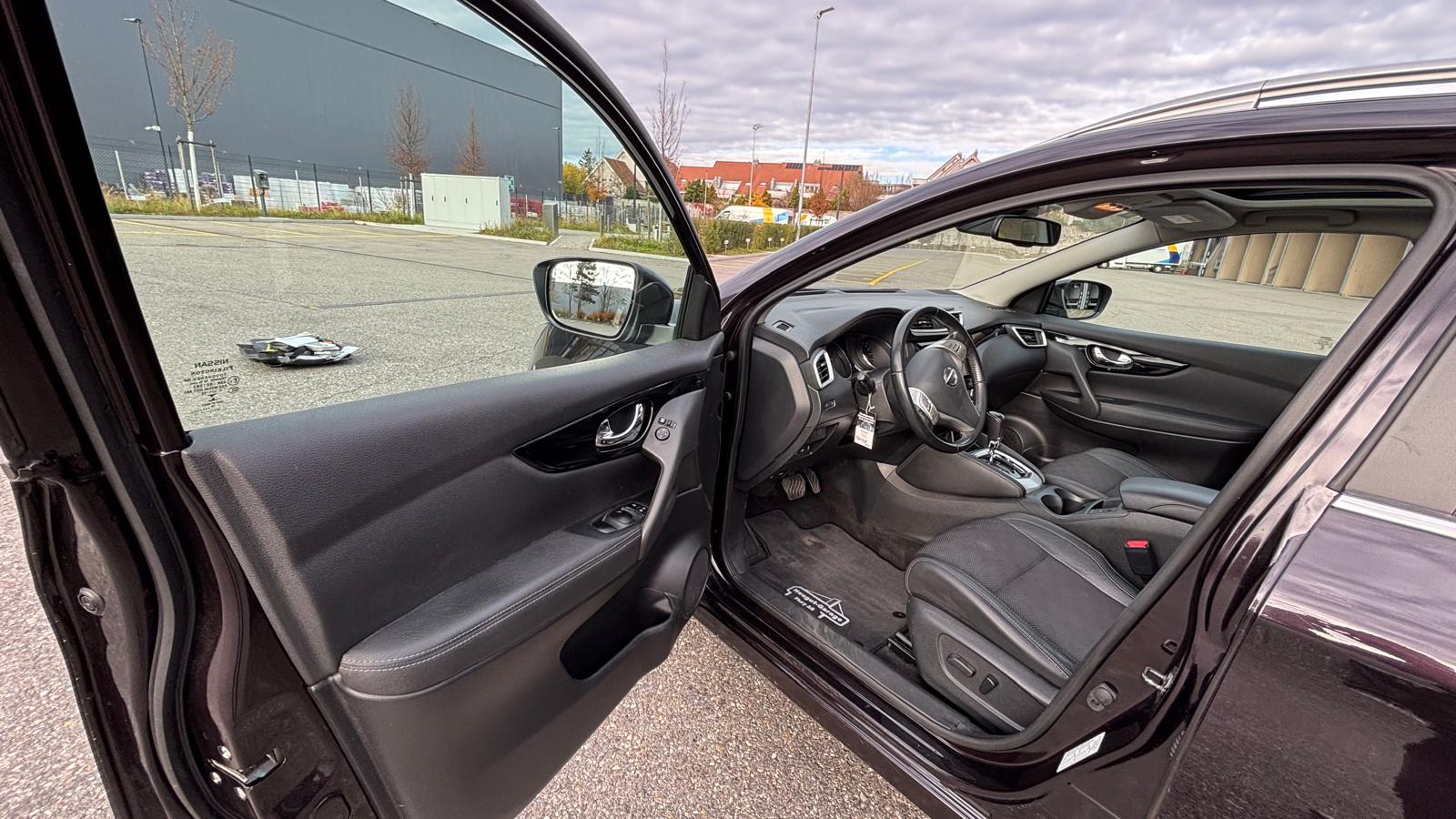 NISSAN Qashqai 1.6 dCi tekna Xtronic CVT-image-17
