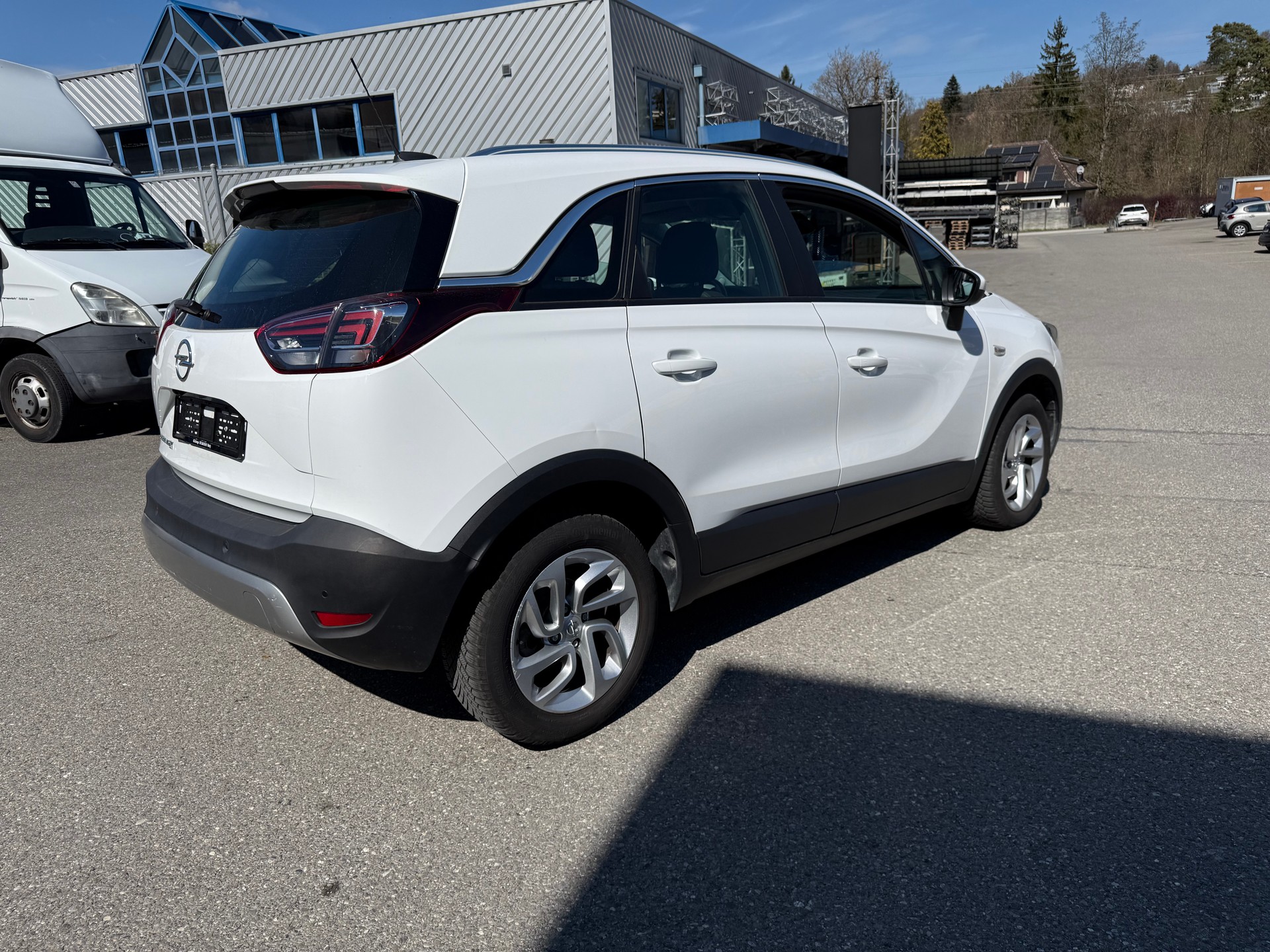 OPEL Crossland X 1.2i 120 Years Edition Automatik-image-3