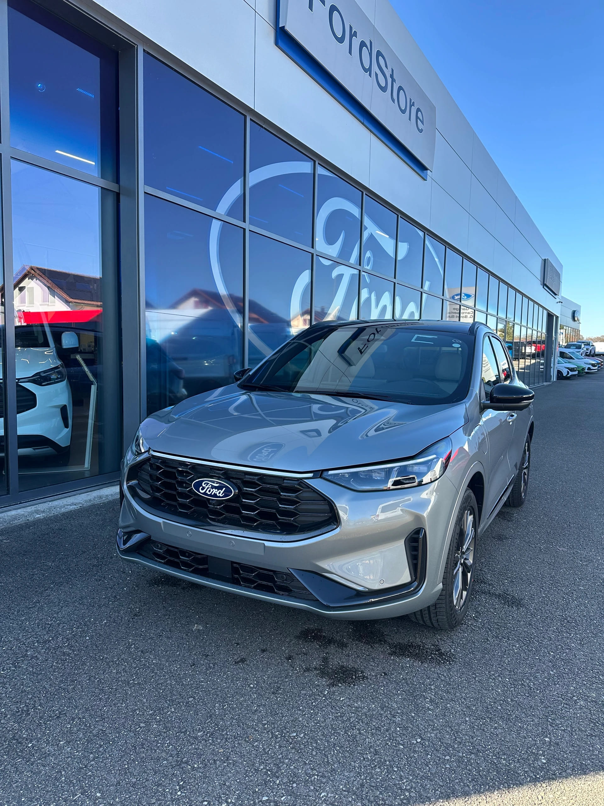FORD Kuga 2.5 Plug-in Hybrid Sound PHEV-image-0