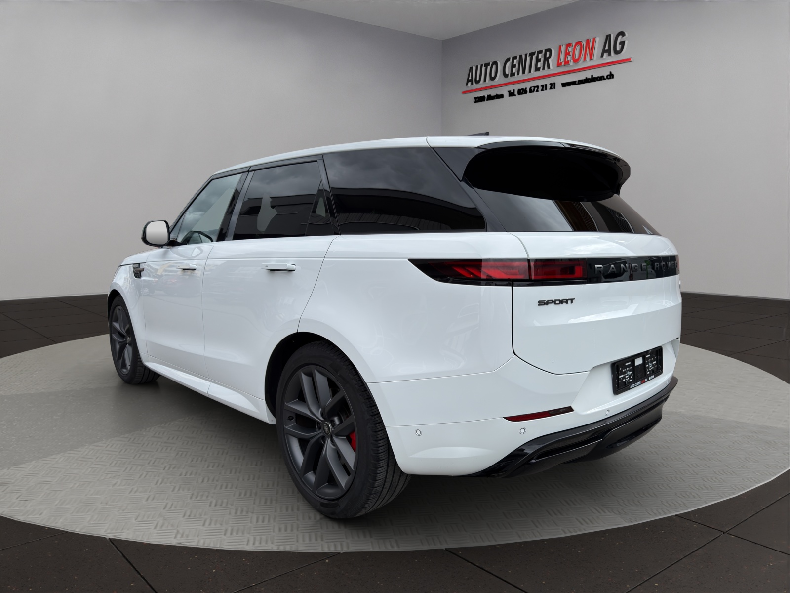 LAND ROVER Range Rover Sport D300 3.0 TD6 MHEV Dynamic HSE Automatic-image-3