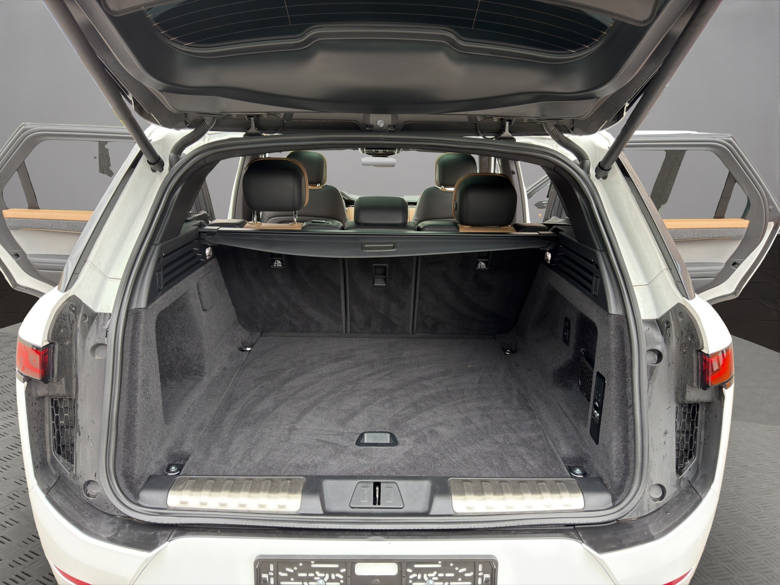 LAND ROVER Range Rover Sport D300 3.0 TD6 MHEV Dynamic HSE Automatic-image-18