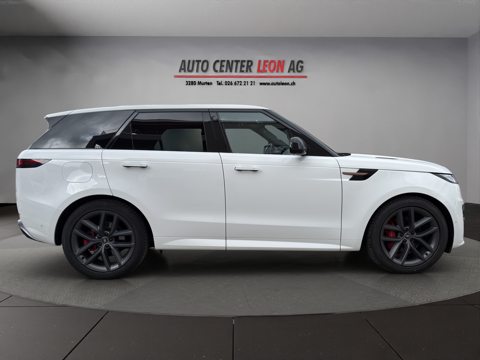 LAND ROVER Range Rover Sport D300 3.0 TD6 MHEV Dynamic HSE Automatic-image-6