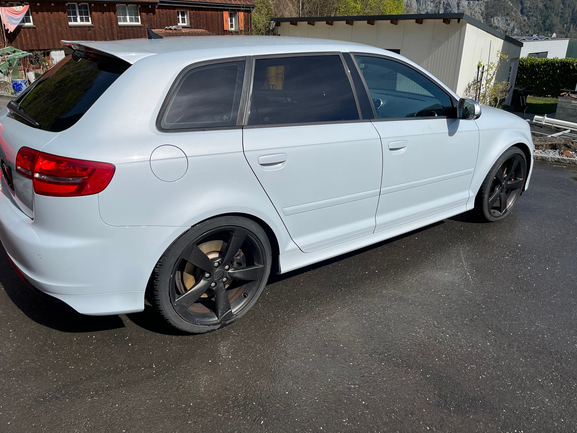 AUDI RS3 Sportback 2.5 TFSI quattro S-tronic-image-2