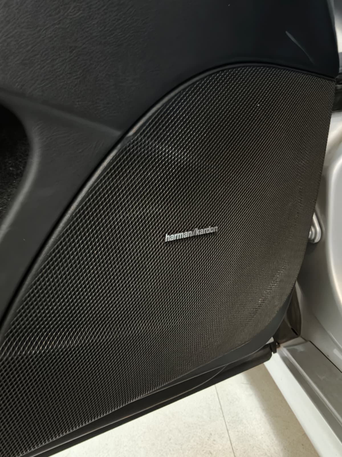 MERCEDES-BENZ CLS 55 AMG Automatic-image-8