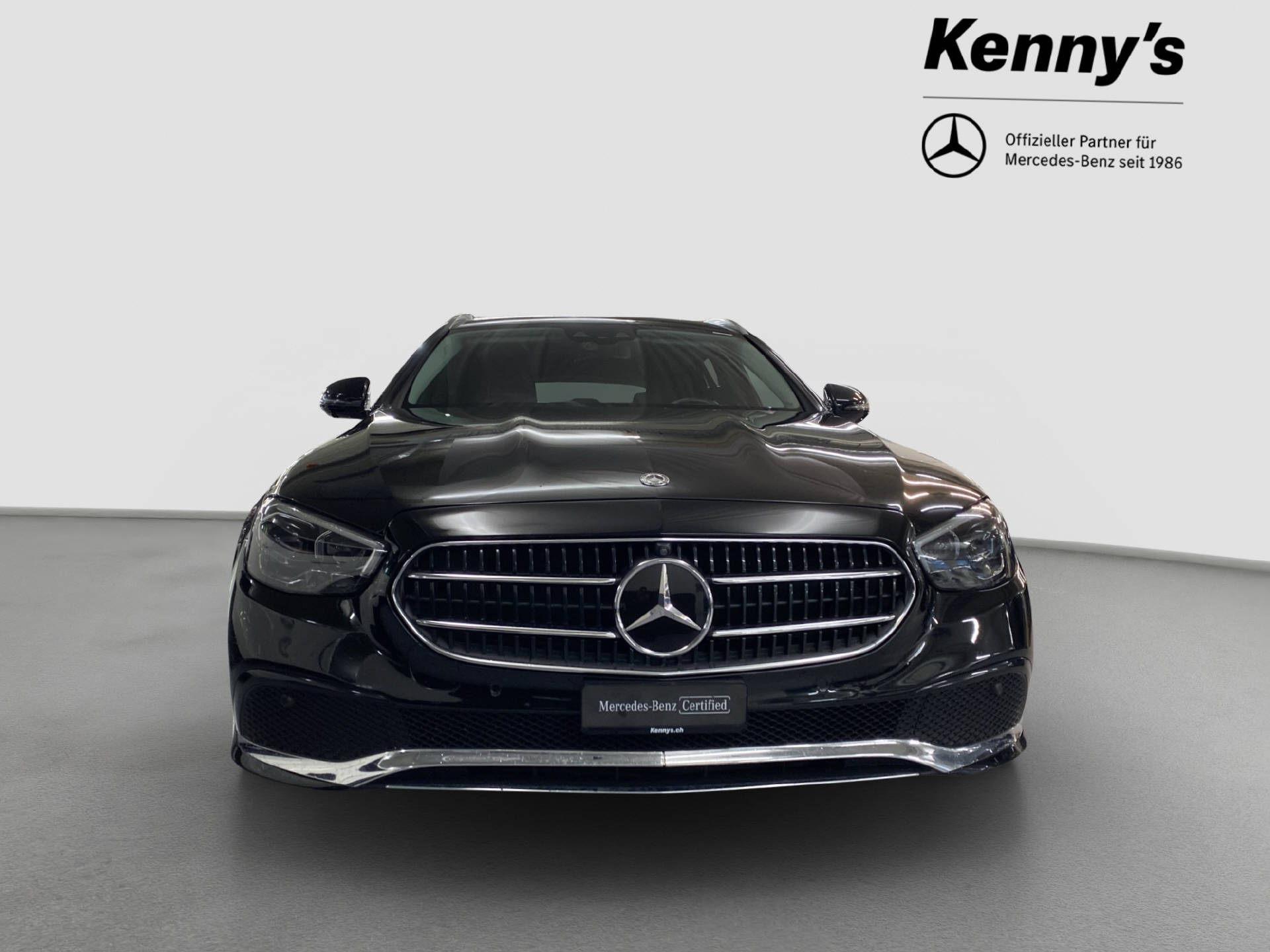 MERCEDES-BENZ E 220 d Avantgarde 4Matic Kombi-image-1