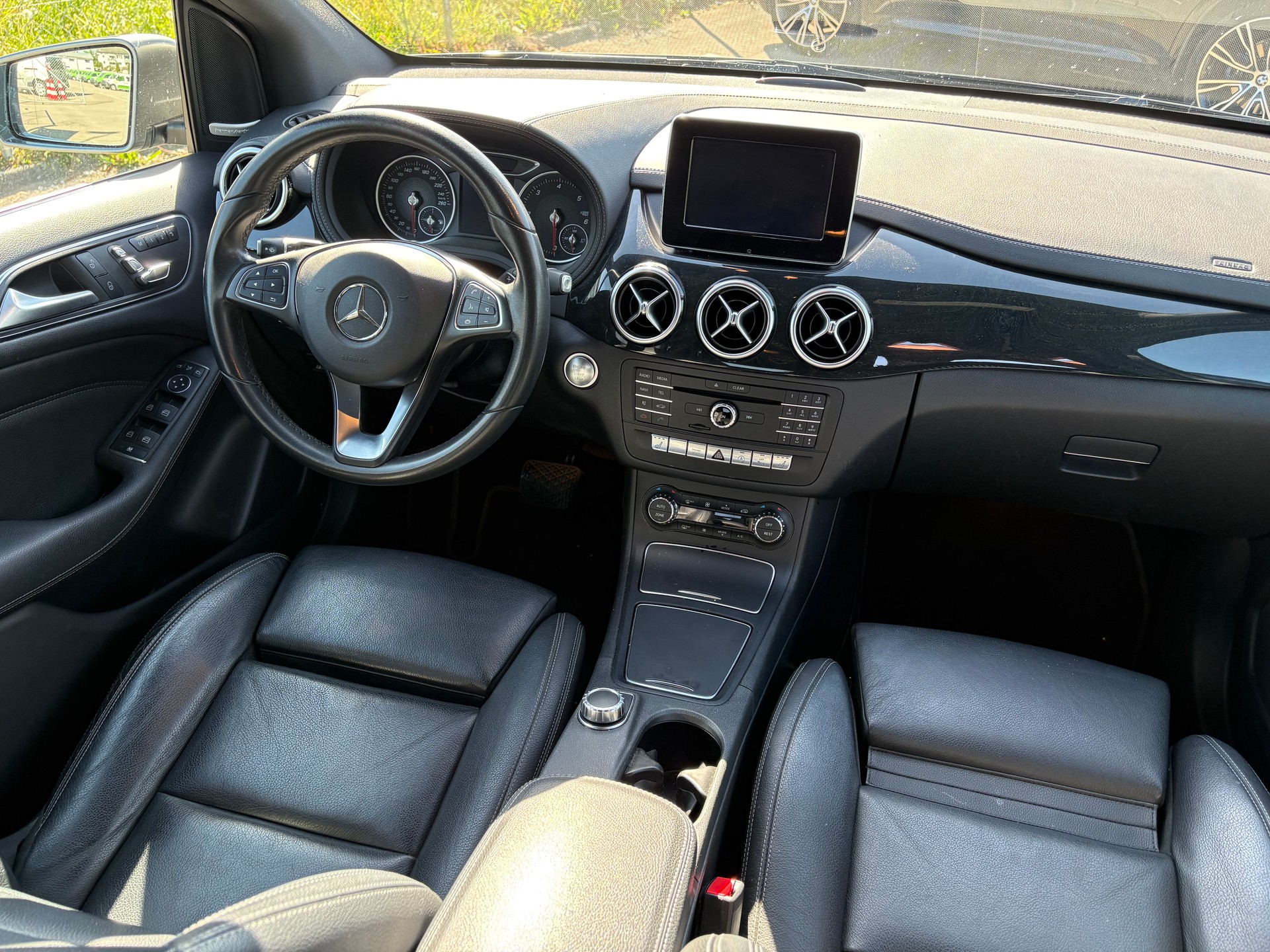 MERCEDES-BENZ B 220 CDI Swiss Star Edition 4Matic-image-7