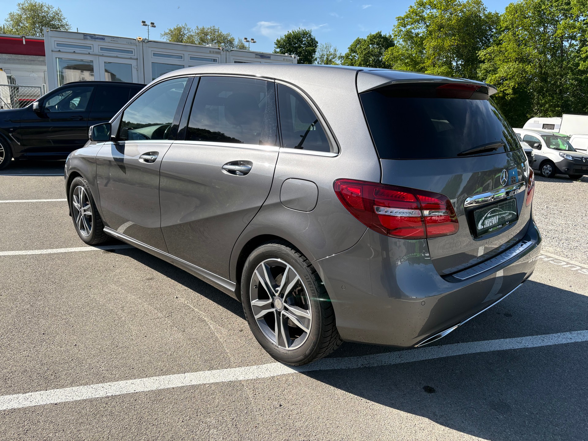 MERCEDES-BENZ B 220 CDI Swiss Star Edition 4Matic-image-4