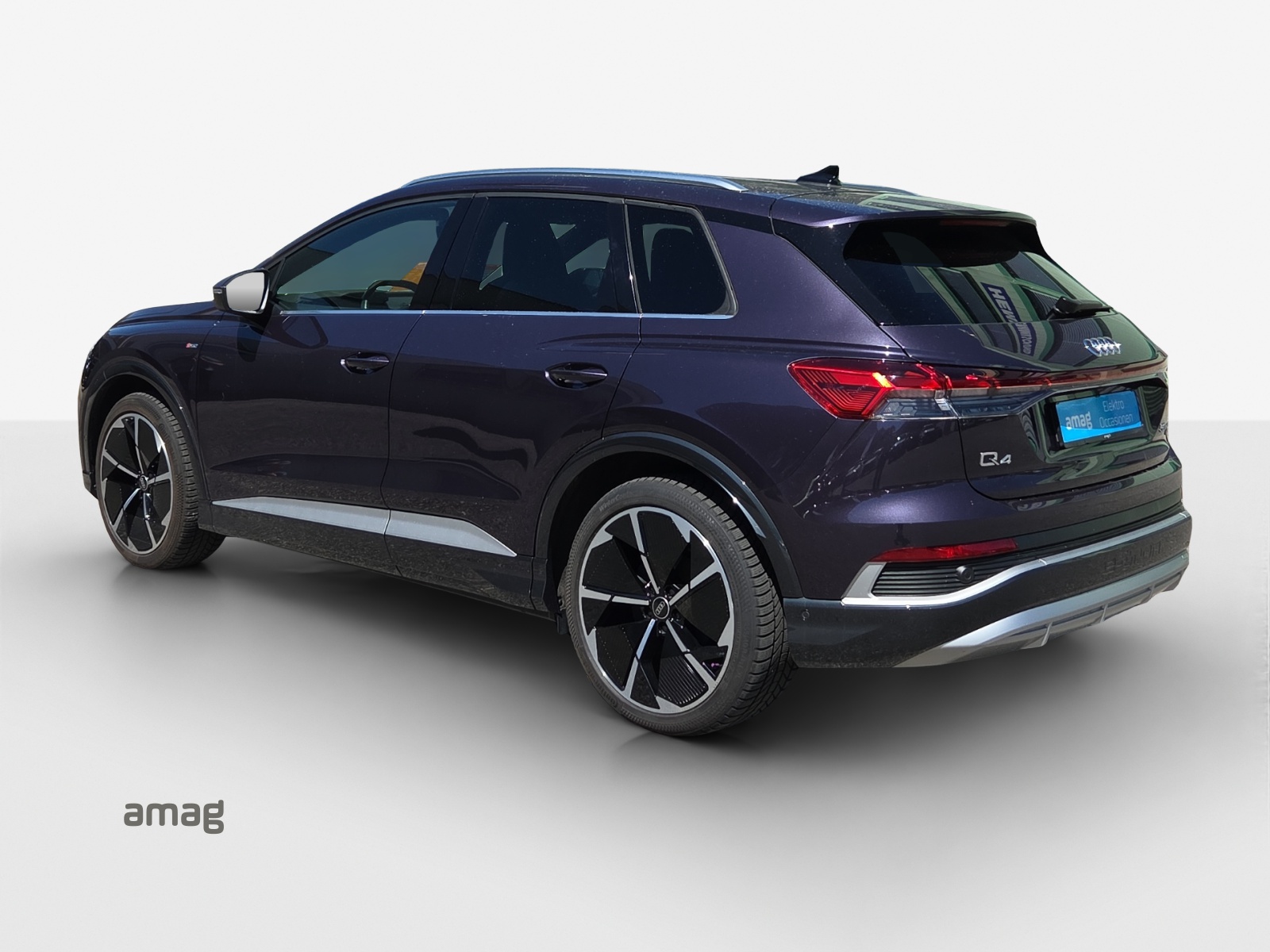 AUDI Q4 e-tron 50 quattro-image-2