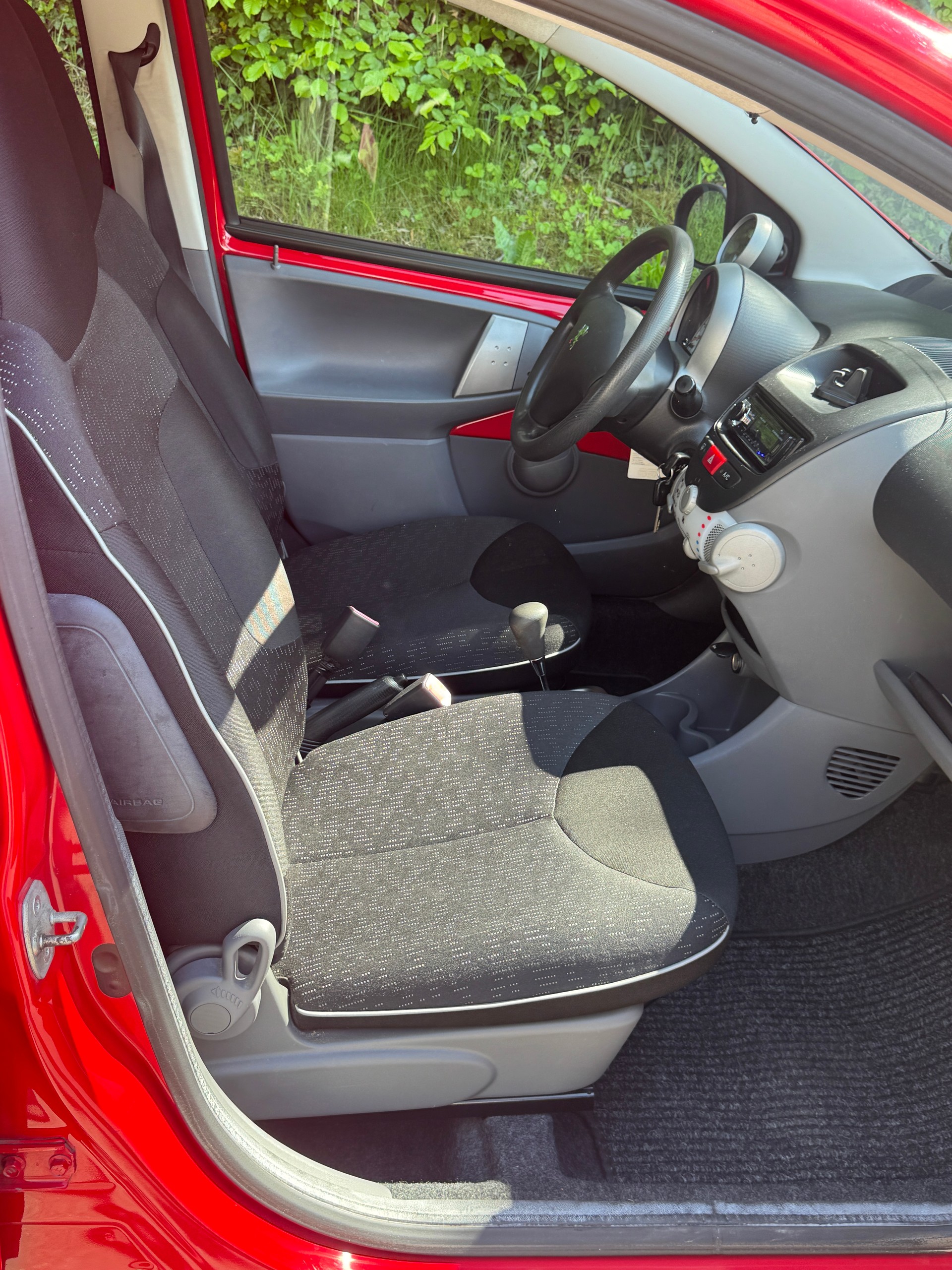 PEUGEOT 107 1.0 Trendy BMP5-image-7