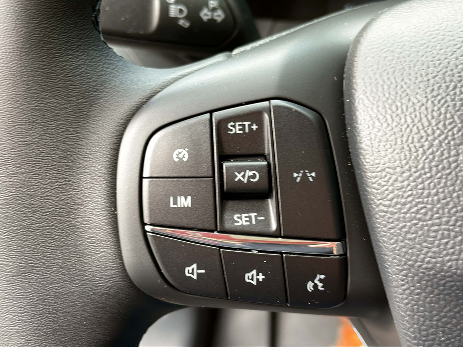 FORD Transit Courier Van 1.0 EcoBoost Trend-image-7
