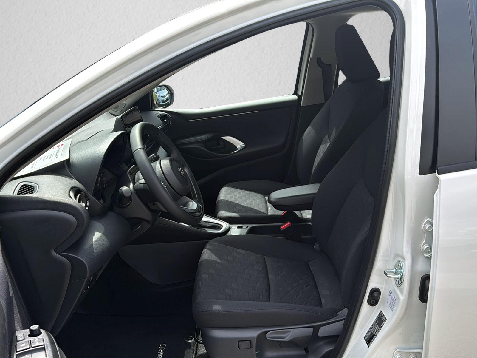 TOYOTA Yaris 1.5 VVT-i HSD Comfort-image-7