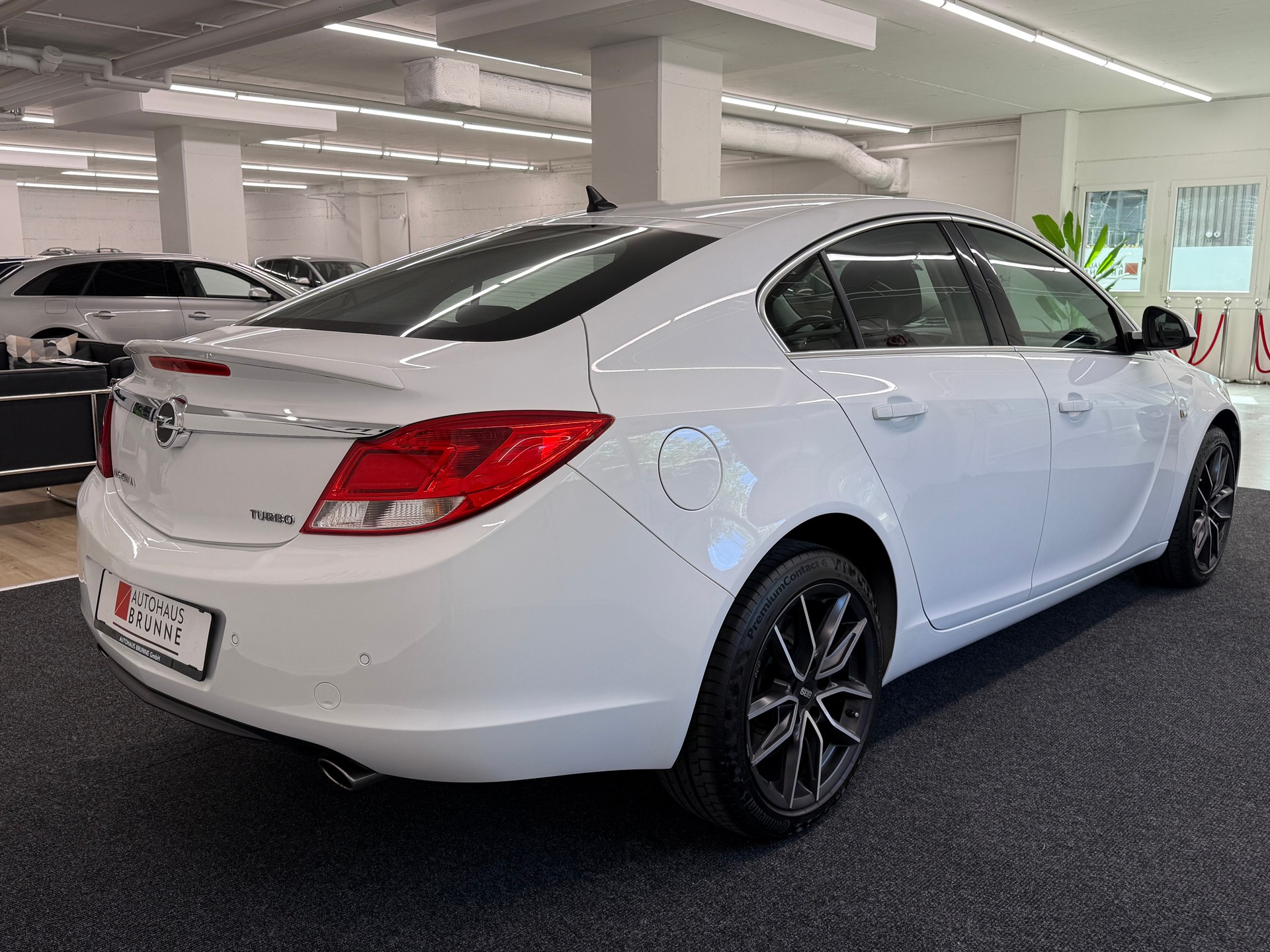 OPEL Insignia 2.0 T Edition Automatik-image-3