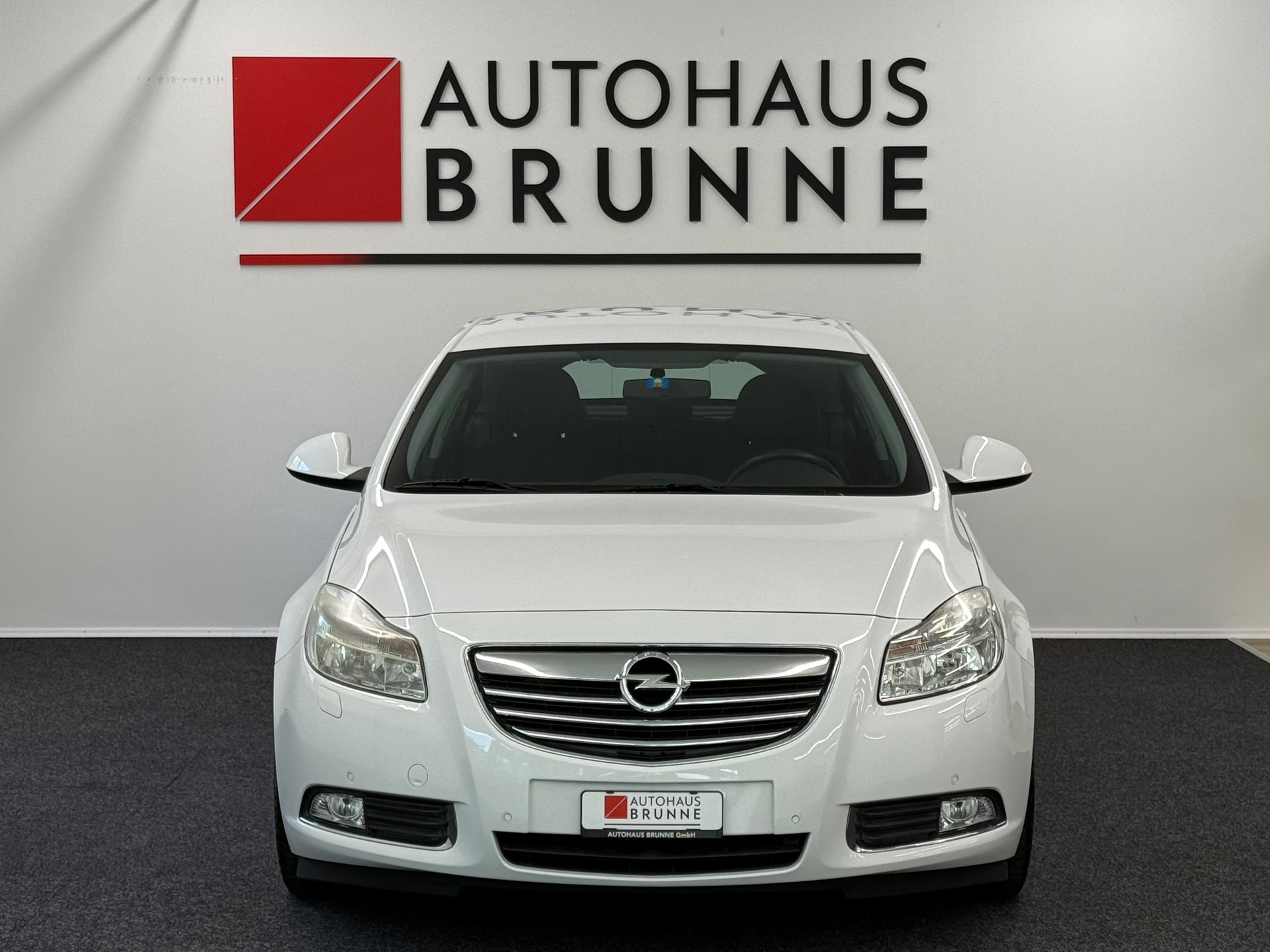 OPEL Insignia 2.0 T Edition Automatik-image-1