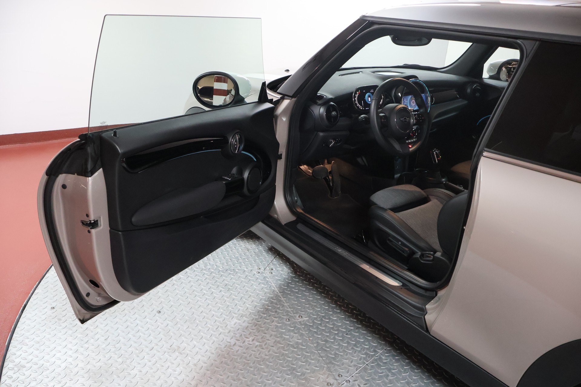 MINI Cooper Steptronic DKG-image-4
