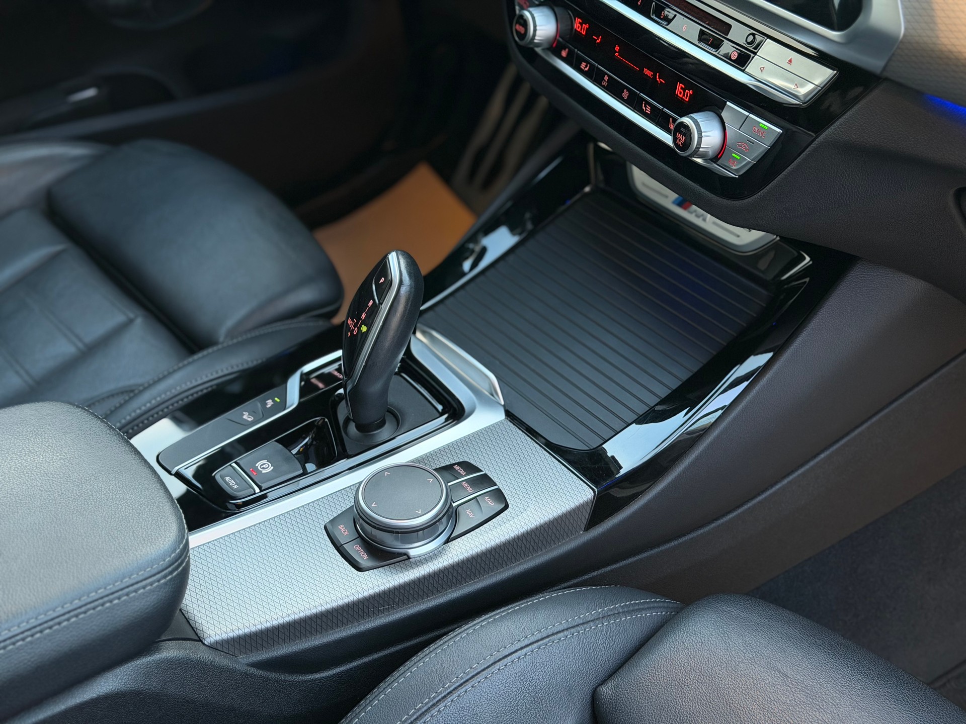 BMW X3 xDrive M40i Steptronic-image-19