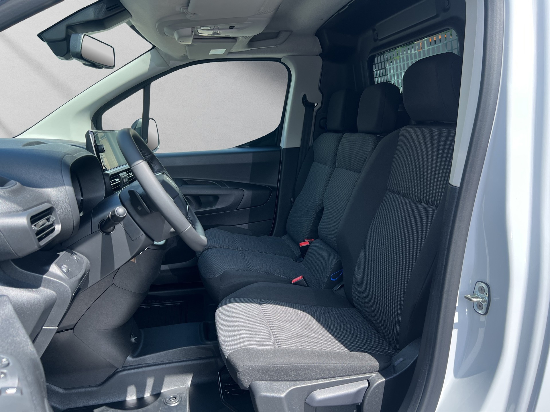 TOYOTA PROACE CITY Van L2 52KWh Active-image-7
