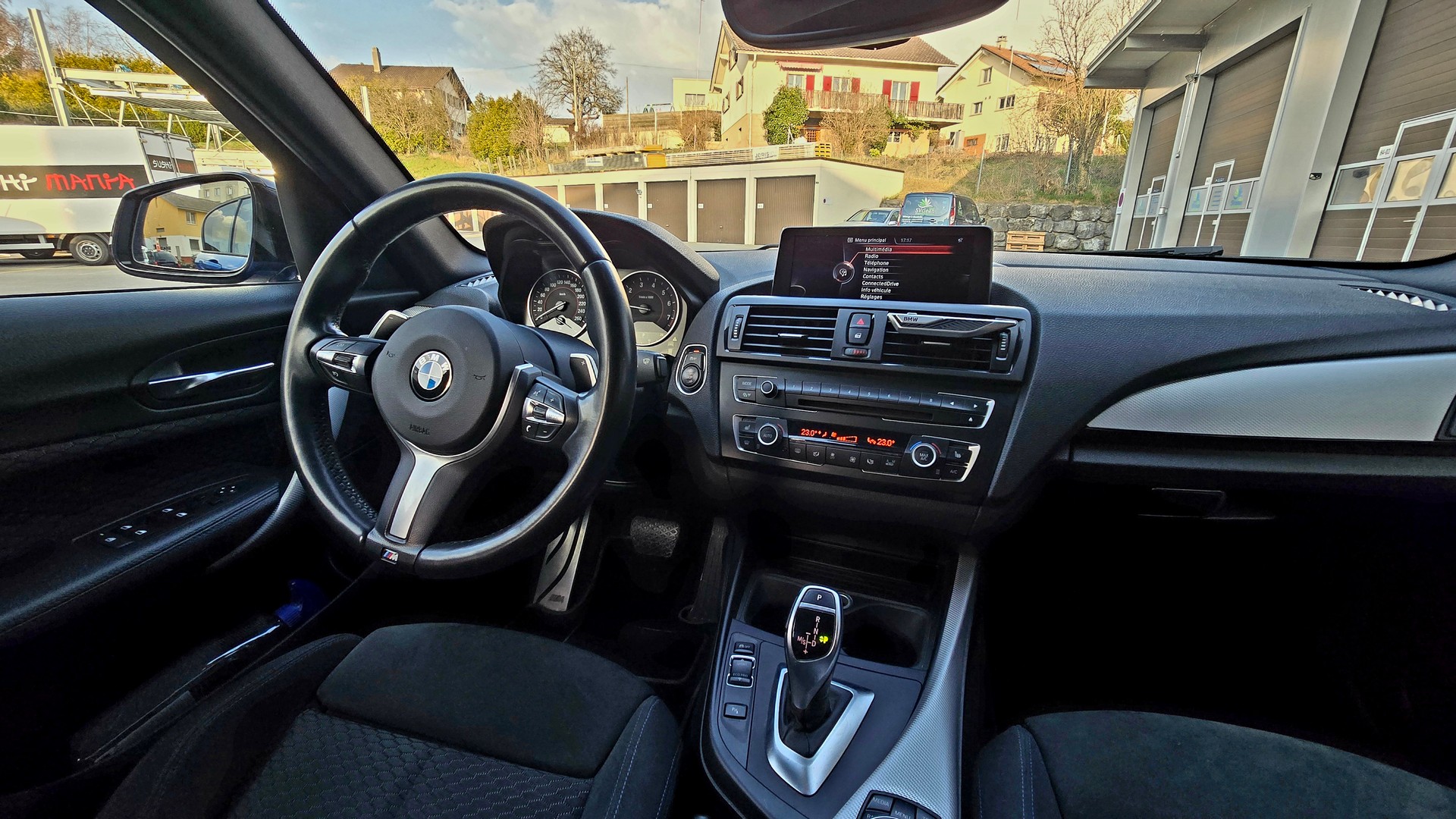 BMW M135i xDrive-image-3