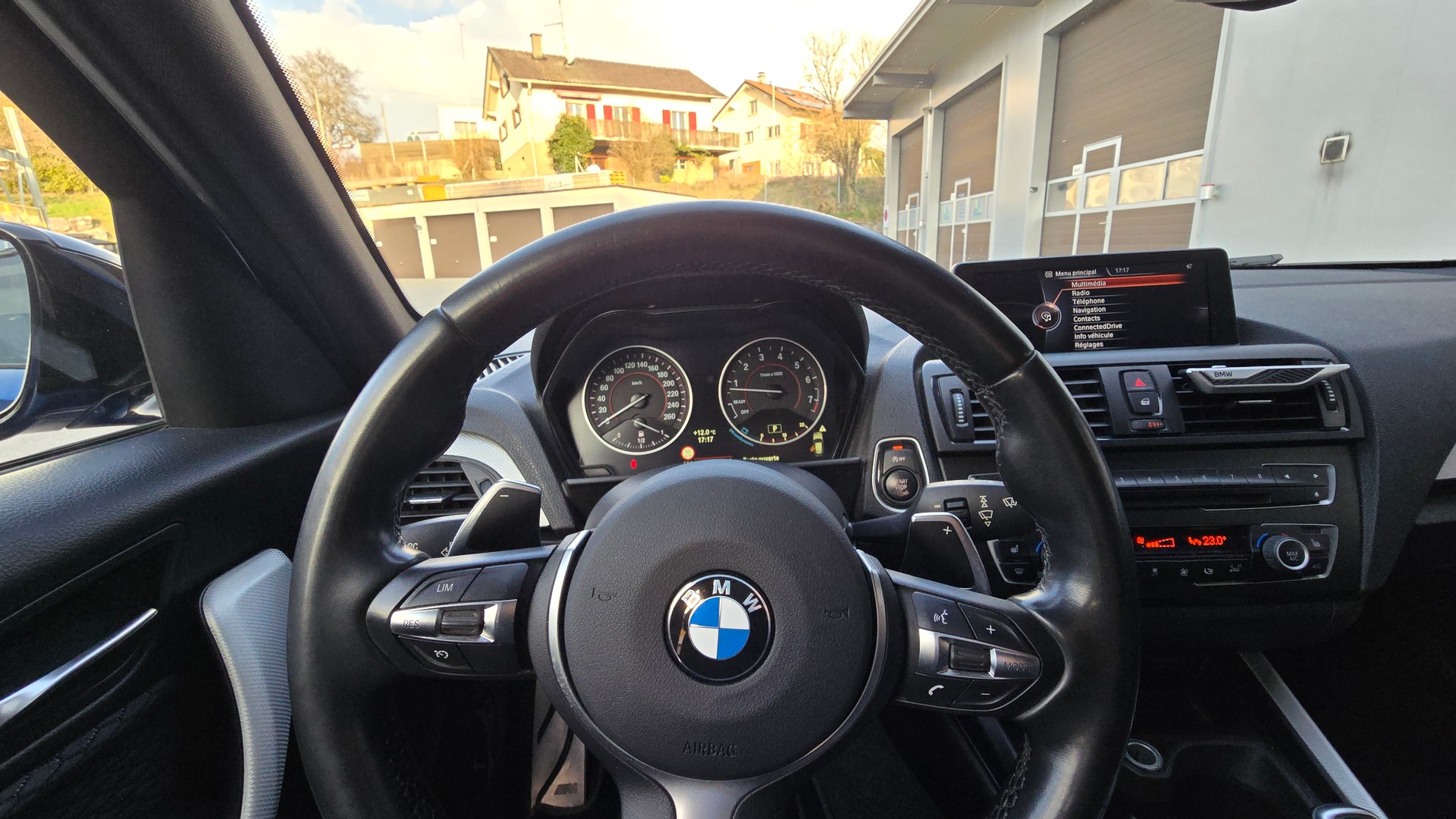 BMW M135i xDrive-image-4