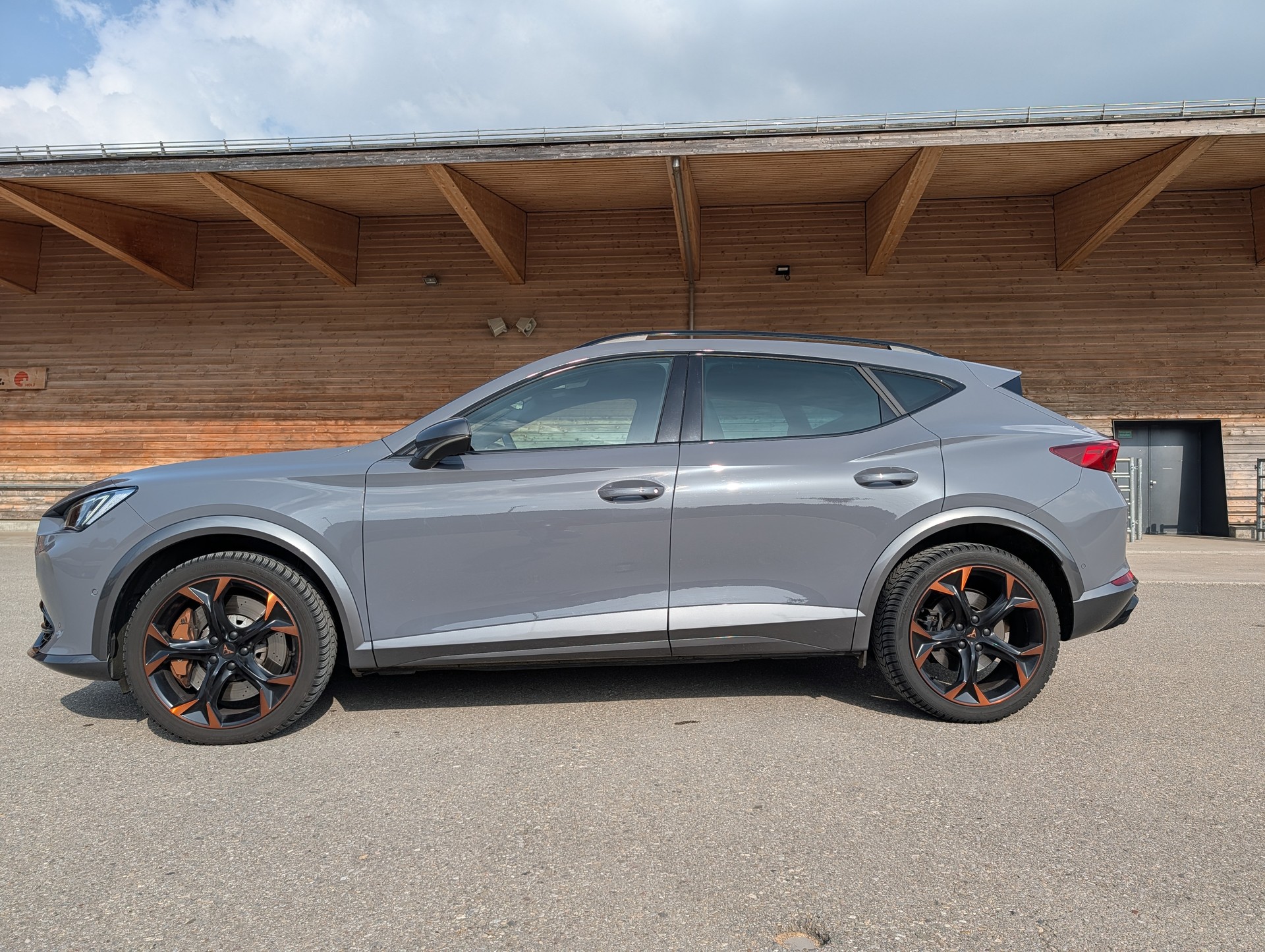 CUPRA 2.0 TSI VZ 4Drive DSG-image-2