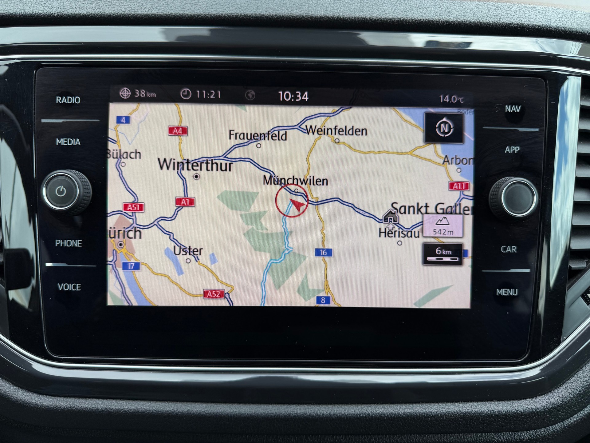 VW T-Roc 2.0 TDI SCR Sport DSG 4Motion-image-6