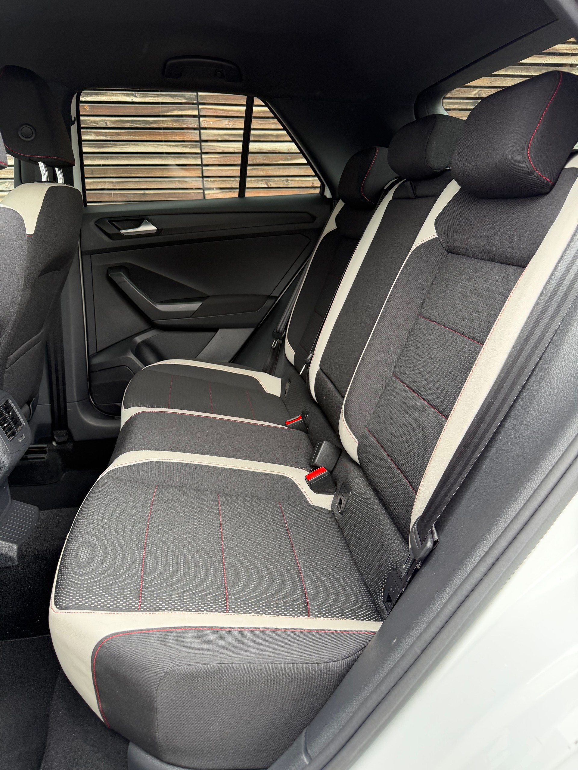VW T-Roc 2.0 TDI SCR Sport DSG 4Motion-image-13