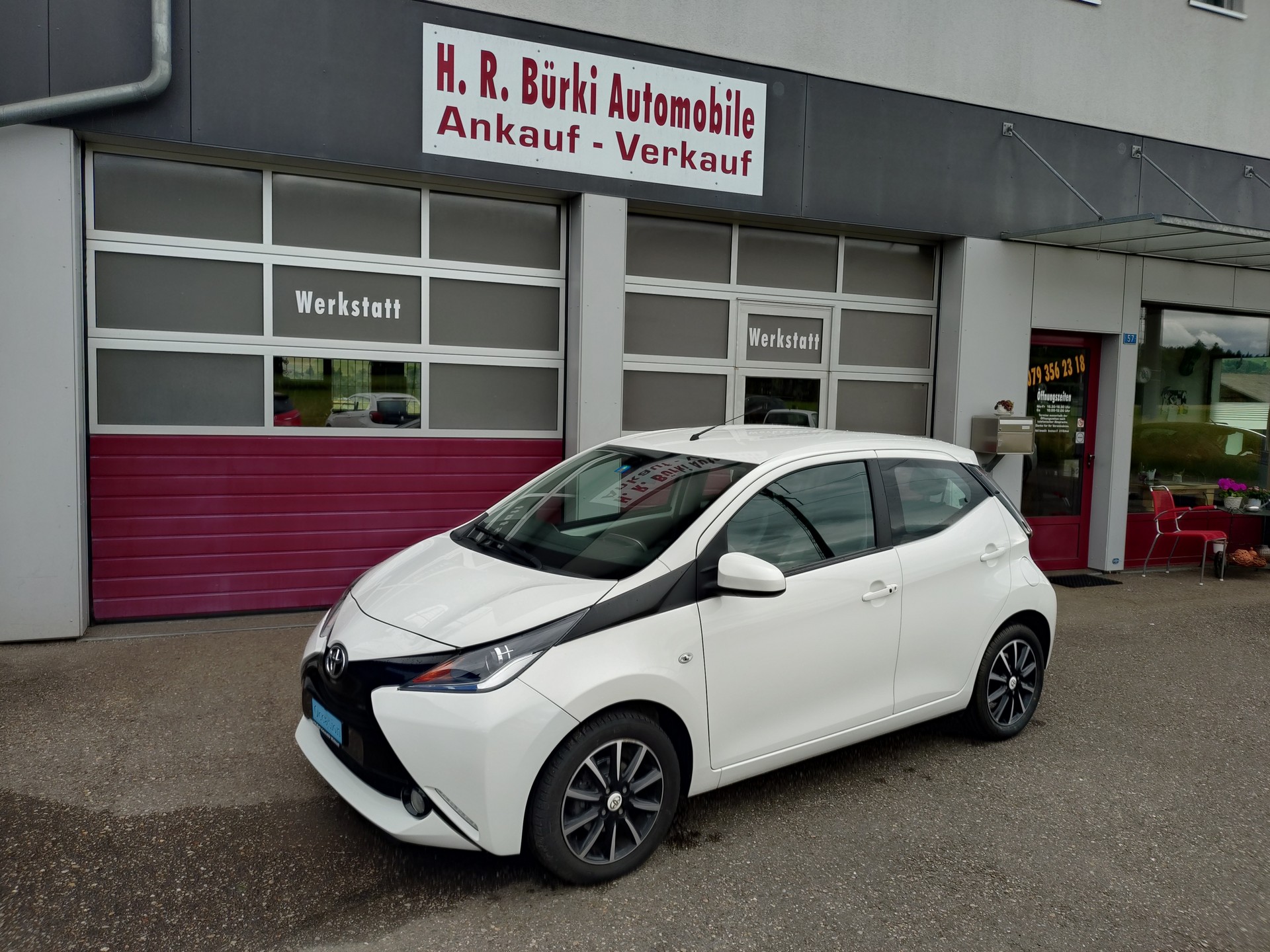 TOYOTA Aygo 1.0 VVT-i Trend-image-0