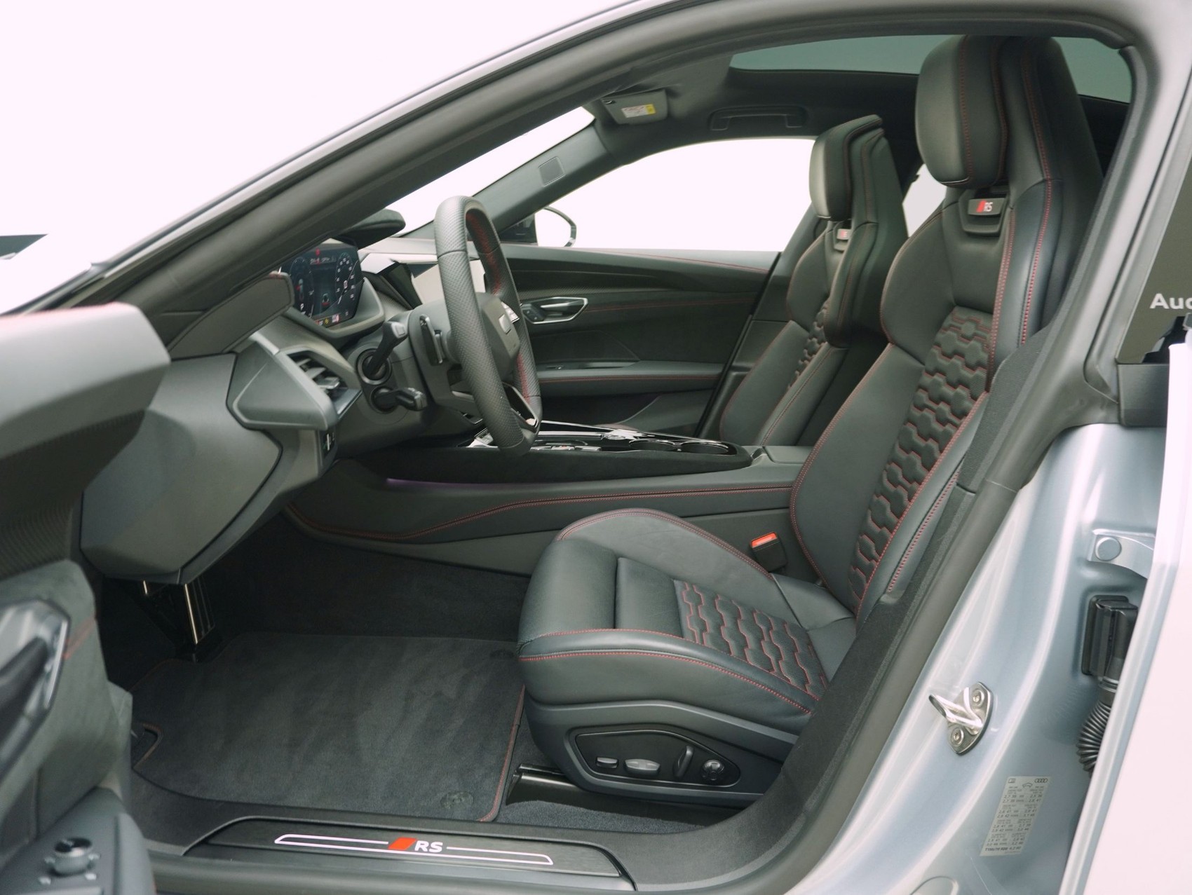 AUDI e-tron GT RS quattro performance **Audi Werksgarantie bis 10/2030**-image-10