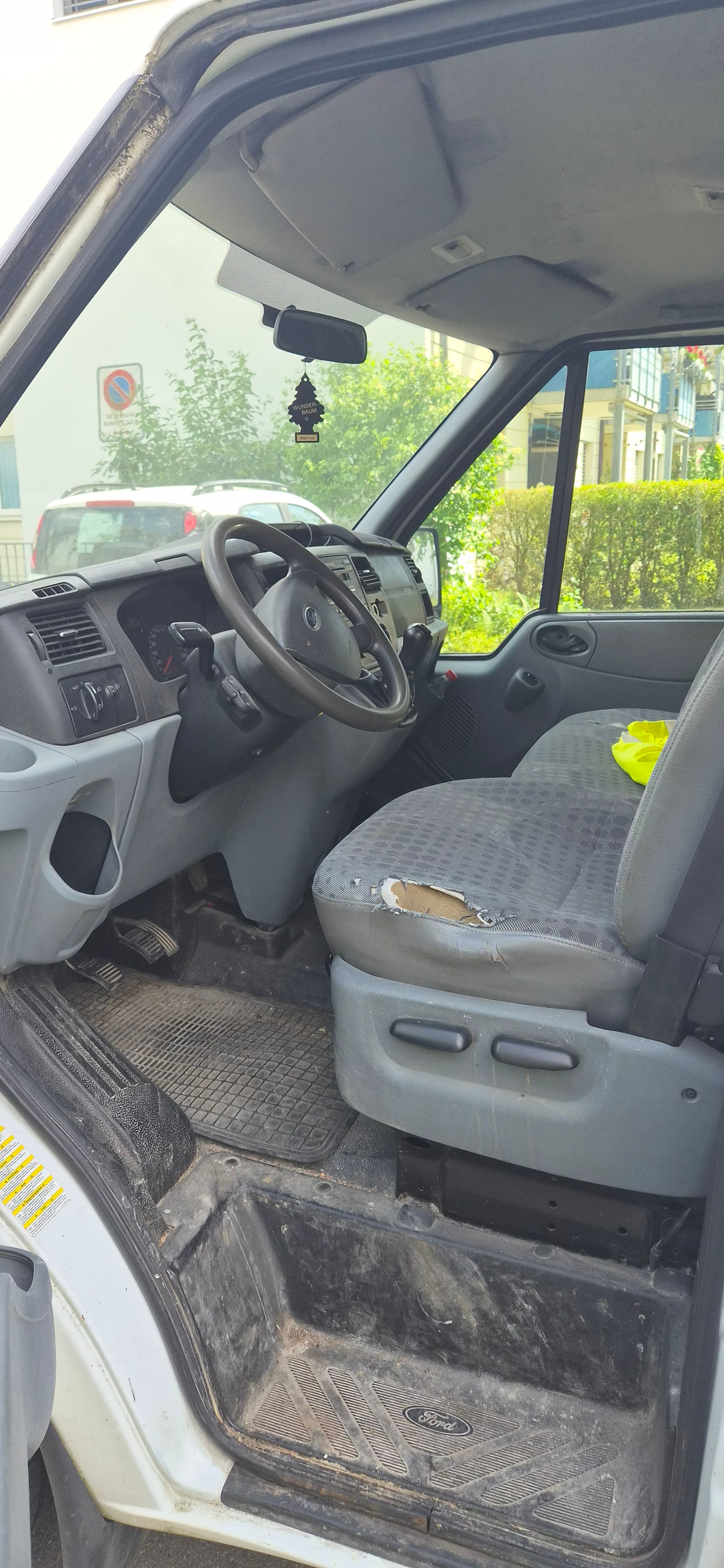 FORD 2.2 TDCi 85 Trend-image-2