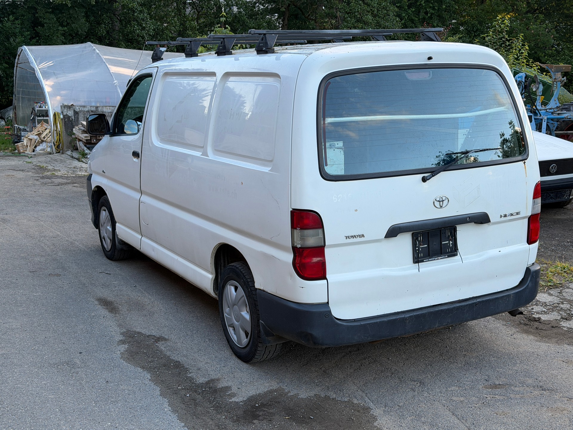 TOYOTA Hiace D-4D Van SWB-image-5