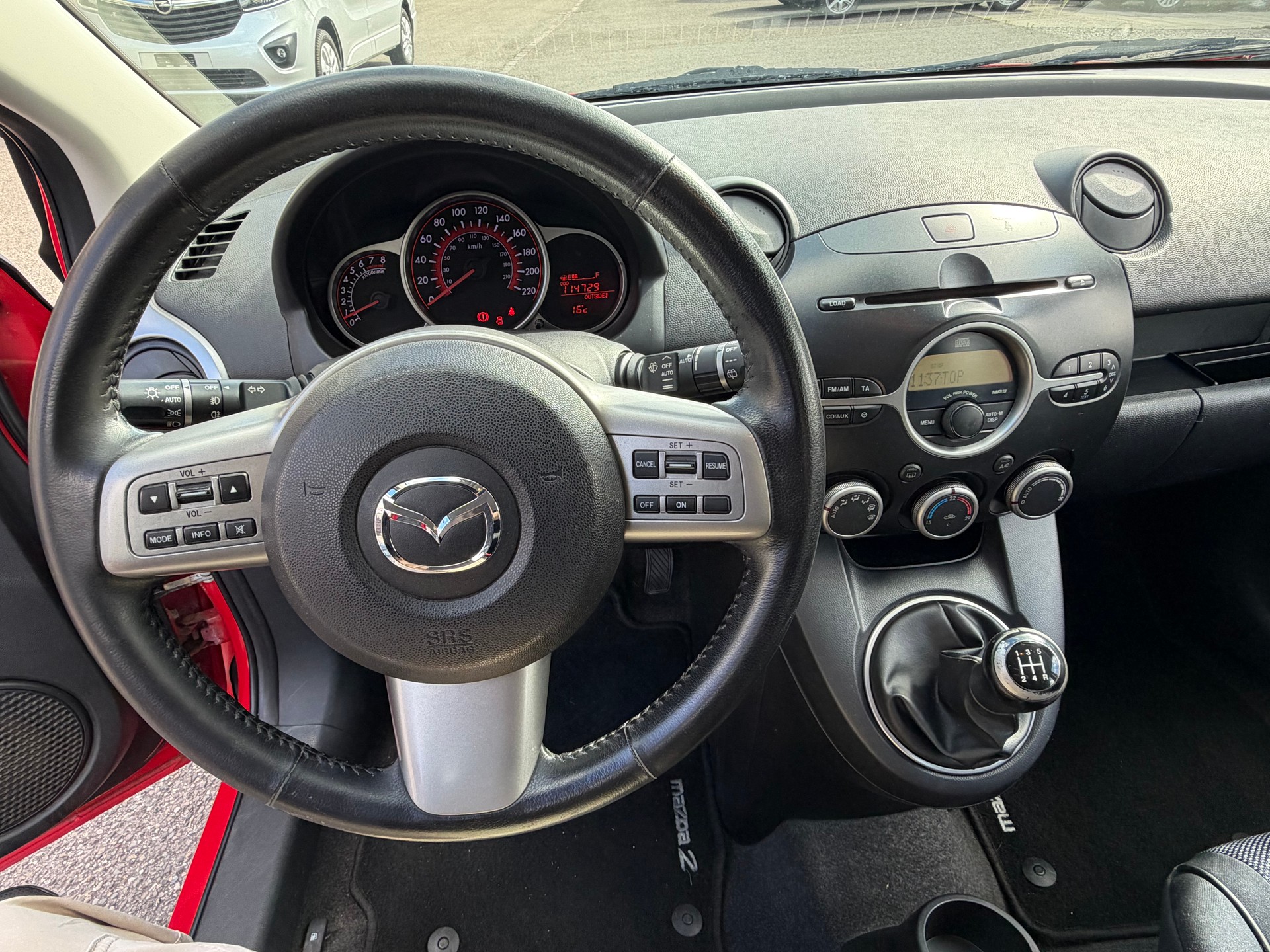 MAZDA 2 1.5i 16V Sport-image-10
