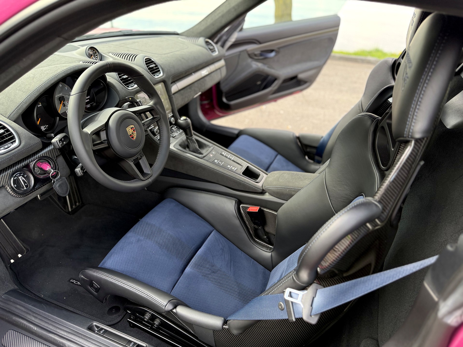 PORSCHE 4.0 GT4 RS PDK-image-6