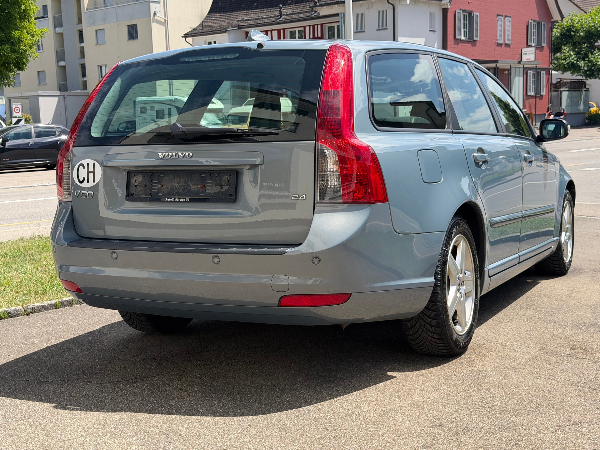 VOLVO V50 2.4 Kinetic Geartronic-image-6