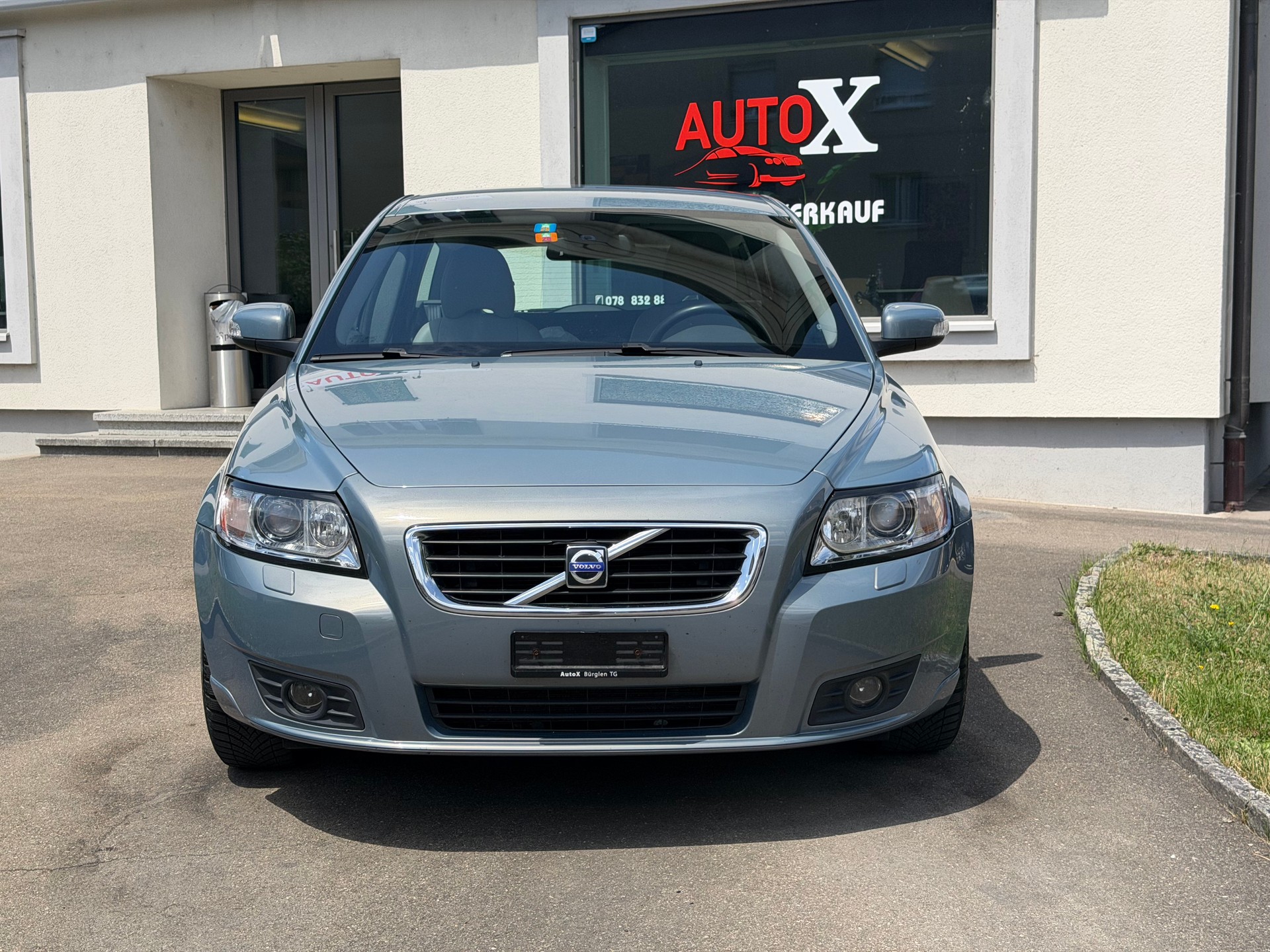 VOLVO V50 2.4 Kinetic Geartronic-image-3