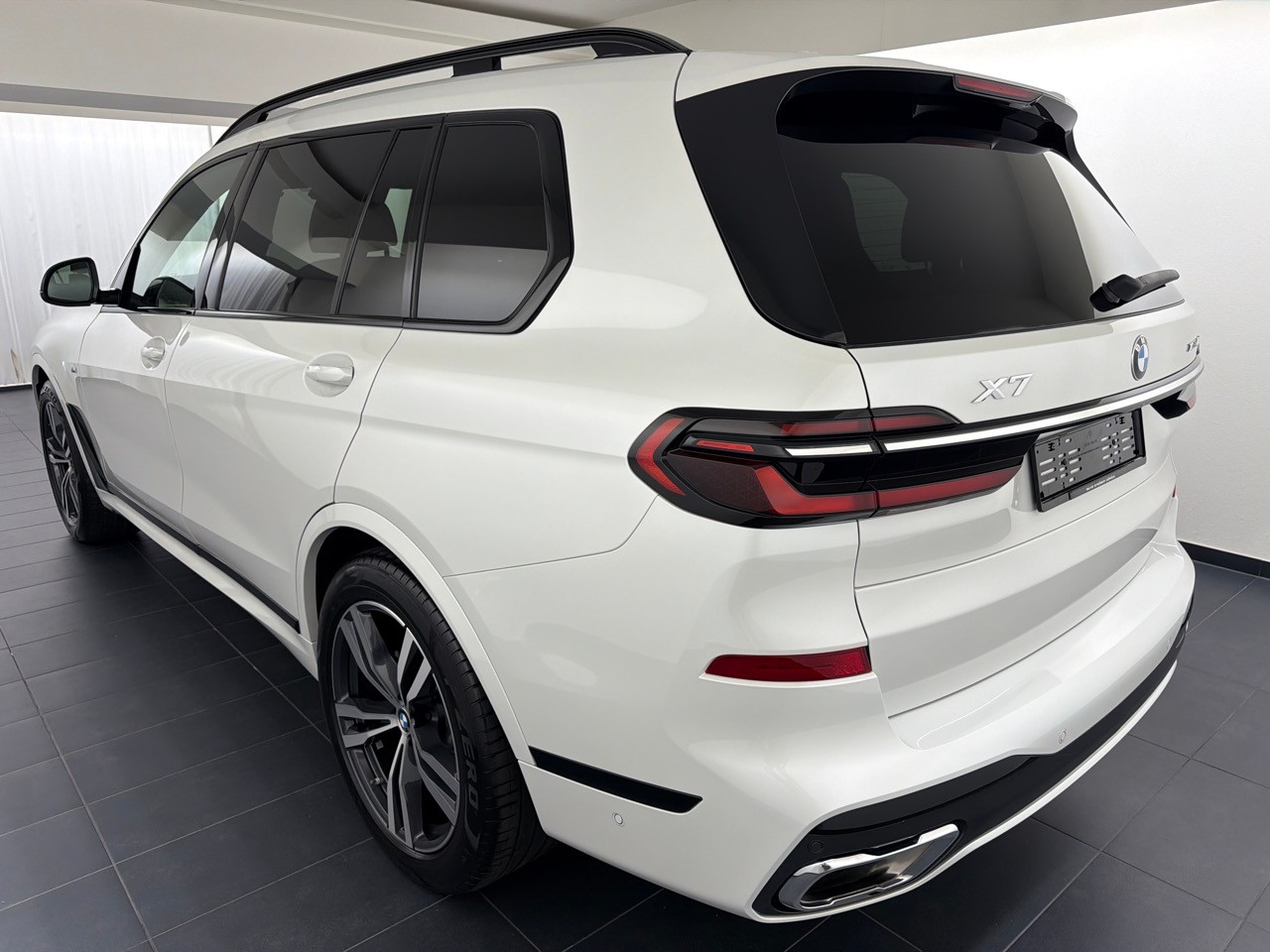 BMW X7 xDr 48V 40d M Sport-image-1