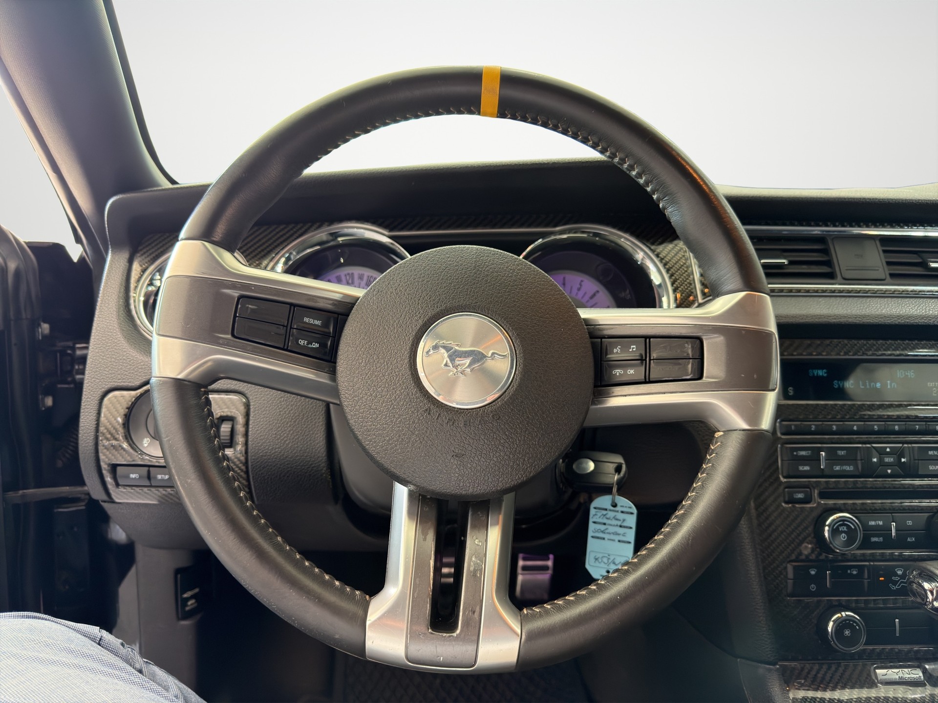 FORD V6 Premium-image-9