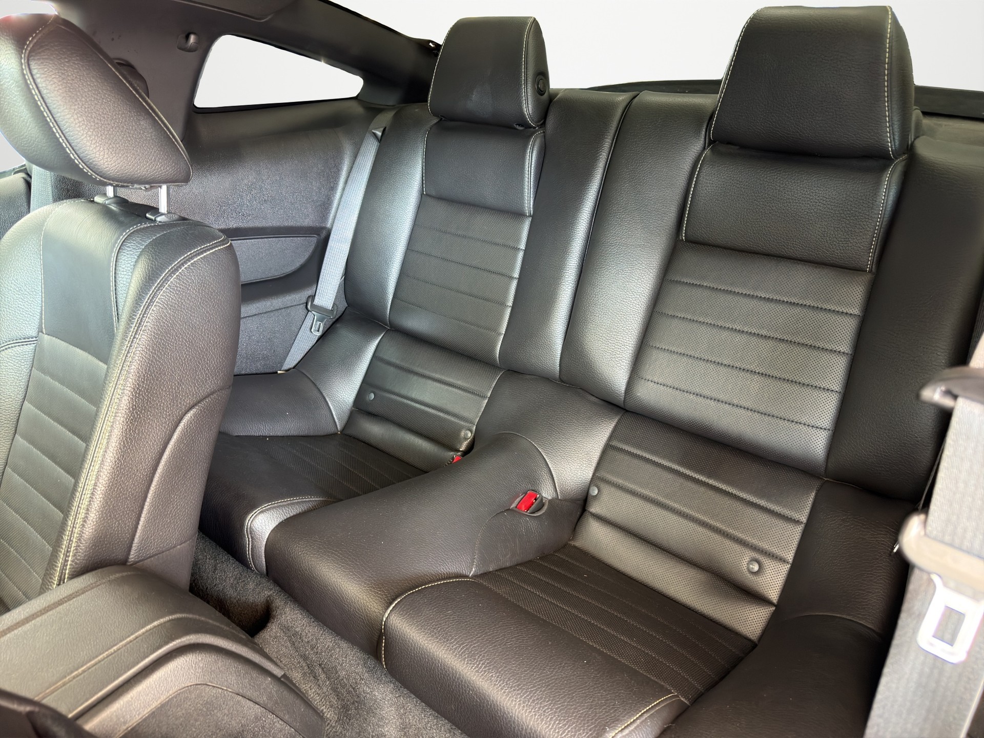 FORD V6 Premium-image-14