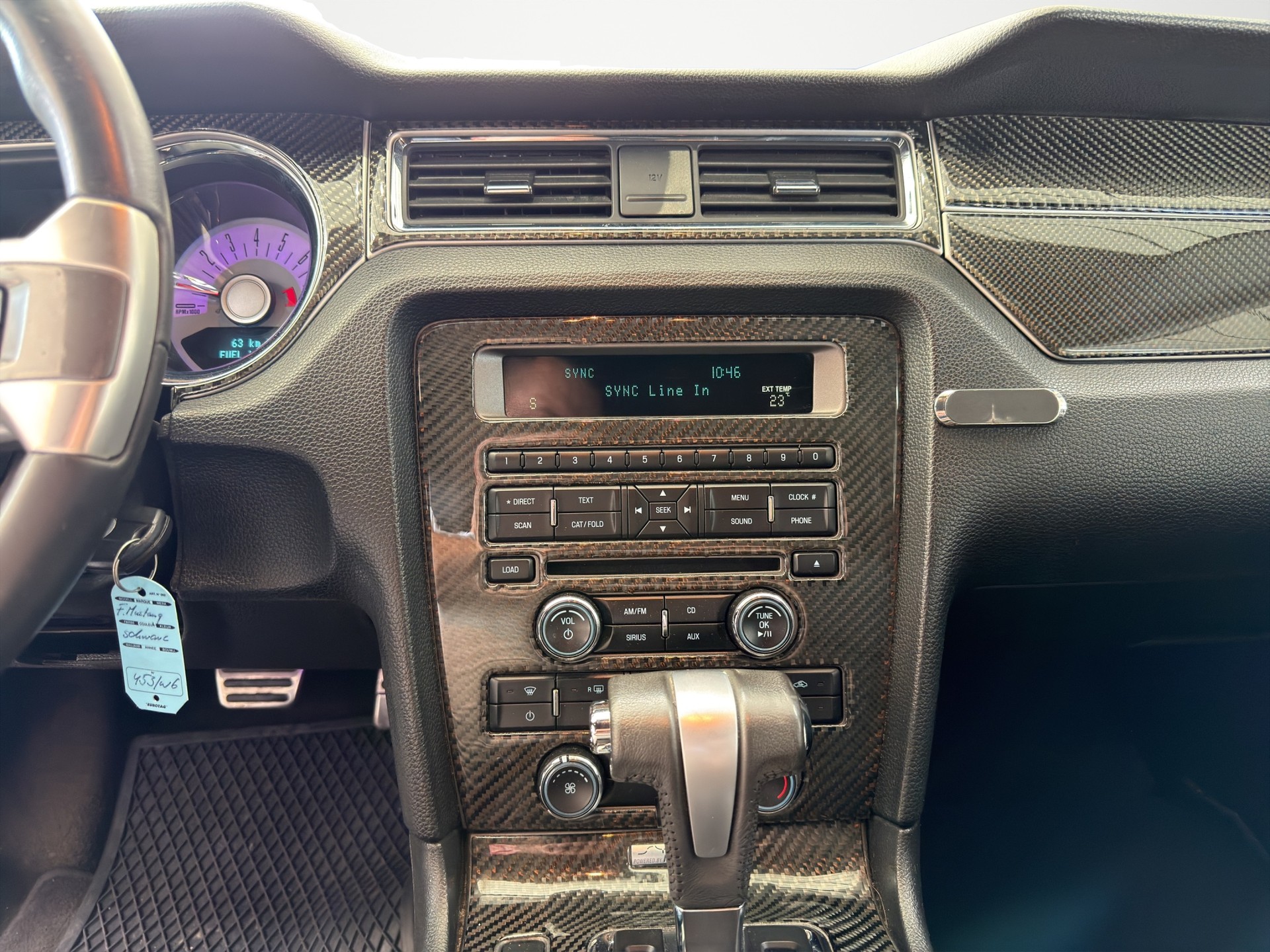 FORD V6 Premium-image-11